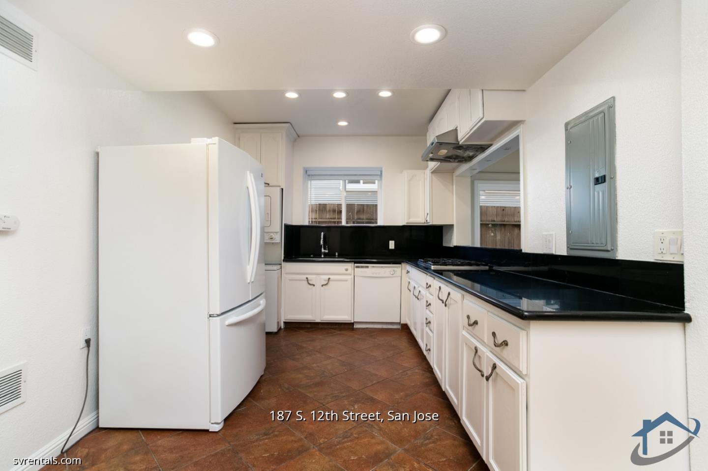 Detail Gallery Image 7 of 27 For 187 S 12th St #1,  San Jose,  CA 95112 - 3 Beds | 2 Baths