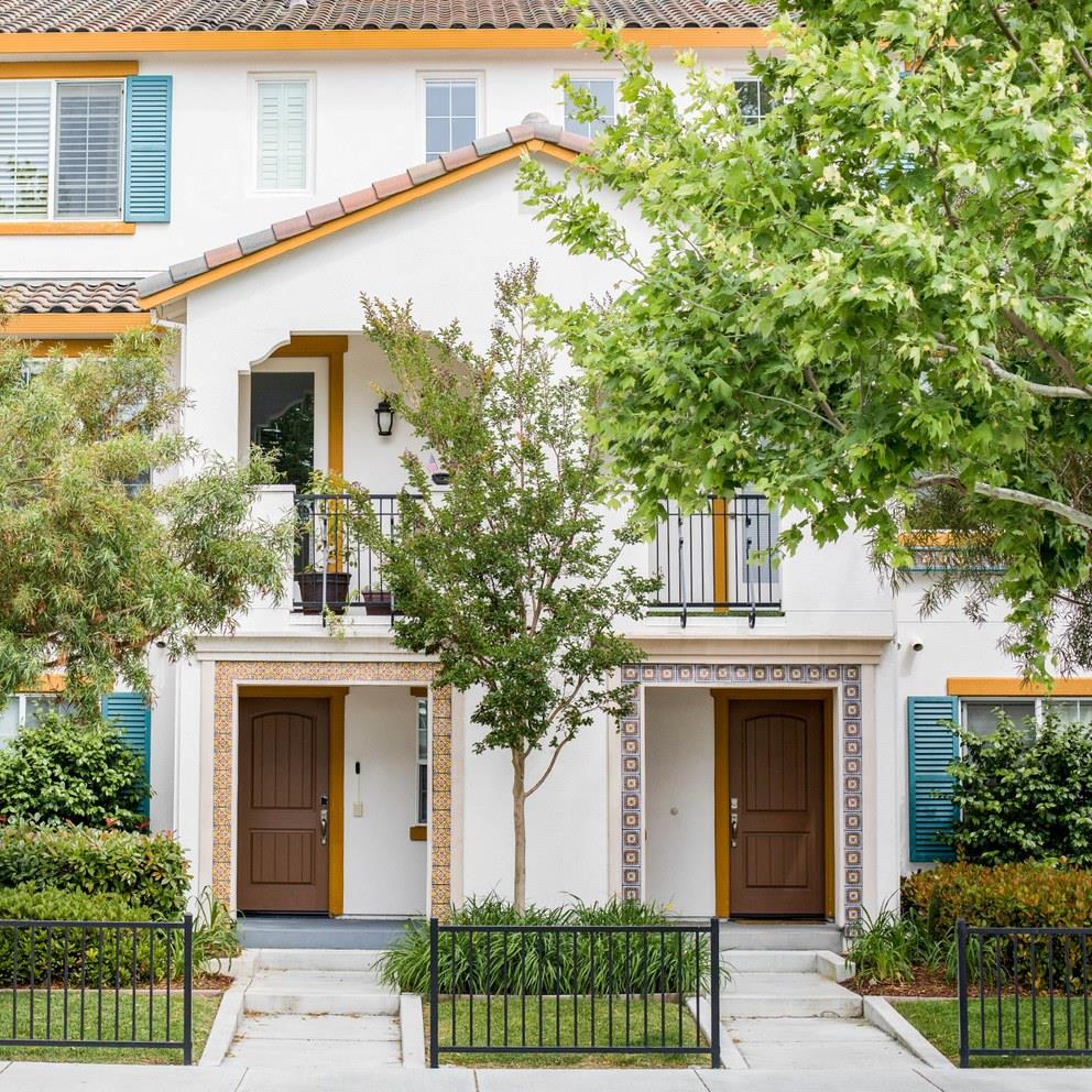 Detail Gallery Image 1 of 21 For 447 Topaz Ter, Sunnyvale,  CA 94089 - 2 Beds | 2/1 Baths