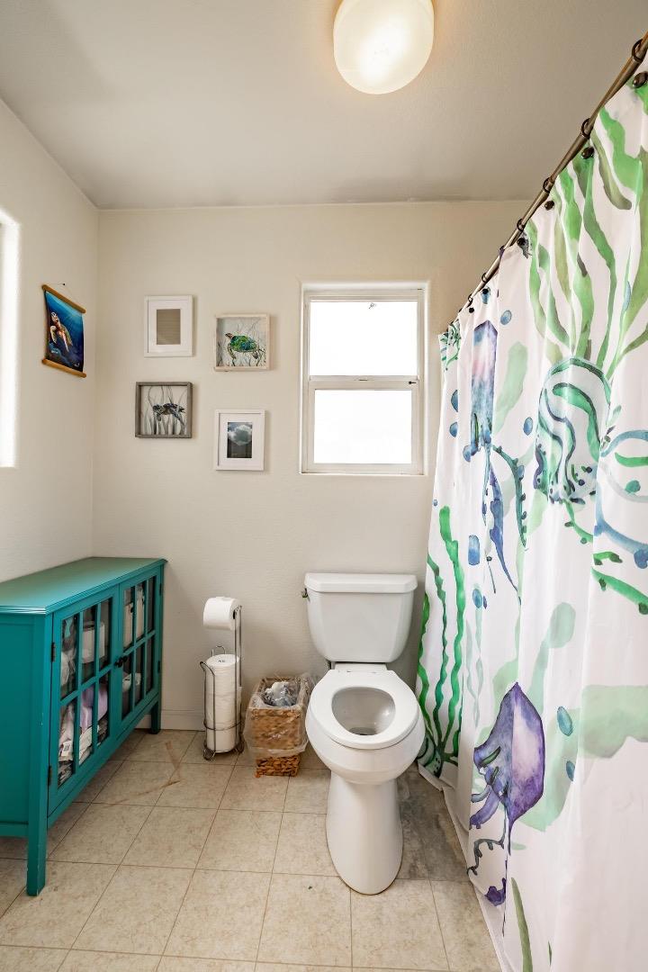 Detail Gallery Image 24 of 50 For 1737 Great Island St, Salinas,  CA 93906 - 5 Beds | 2/1 Baths
