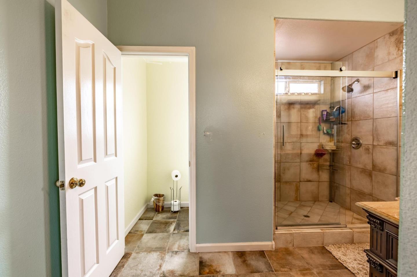 Detail Gallery Image 33 of 50 For 1737 Great Island St, Salinas,  CA 93906 - 5 Beds | 2/1 Baths