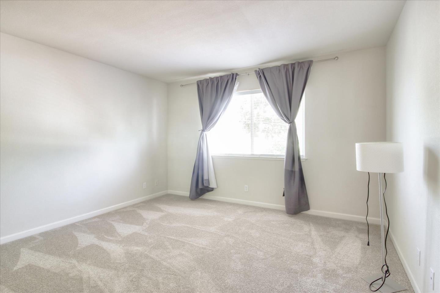 Detail Gallery Image 30 of 43 For 10373 Menhart Ln, Cupertino,  CA 95014 - 5 Beds | 4/1 Baths