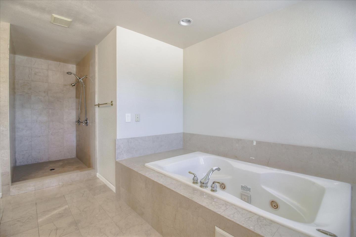 Detail Gallery Image 41 of 43 For 10373 Menhart Ln, Cupertino,  CA 95014 - 5 Beds | 4/1 Baths