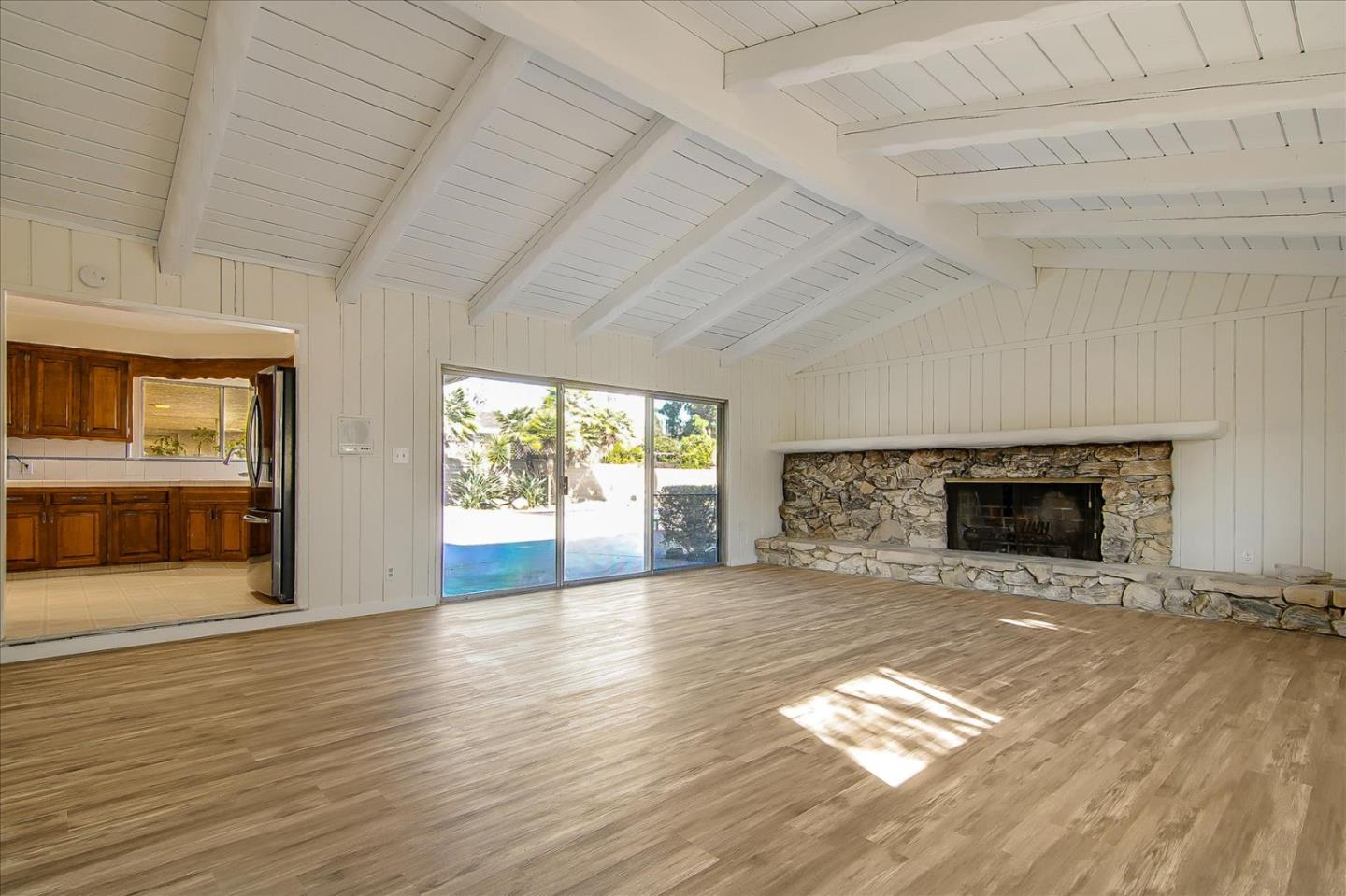 Detail Gallery Image 10 of 35 For 10122 Wystone Ave, Northridge,  CA 91324 - 4 Beds | 3 Baths