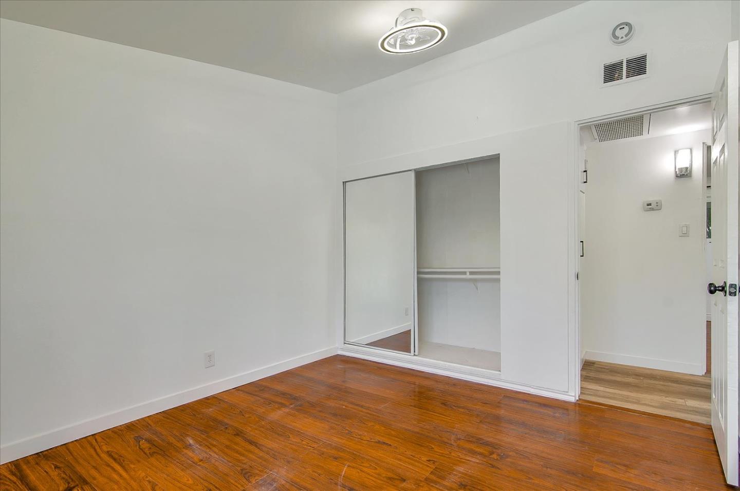 Detail Gallery Image 23 of 45 For 6513 Corbin Ave, Woodland Hills,  CA 91367 - 5 Beds | 4 Baths