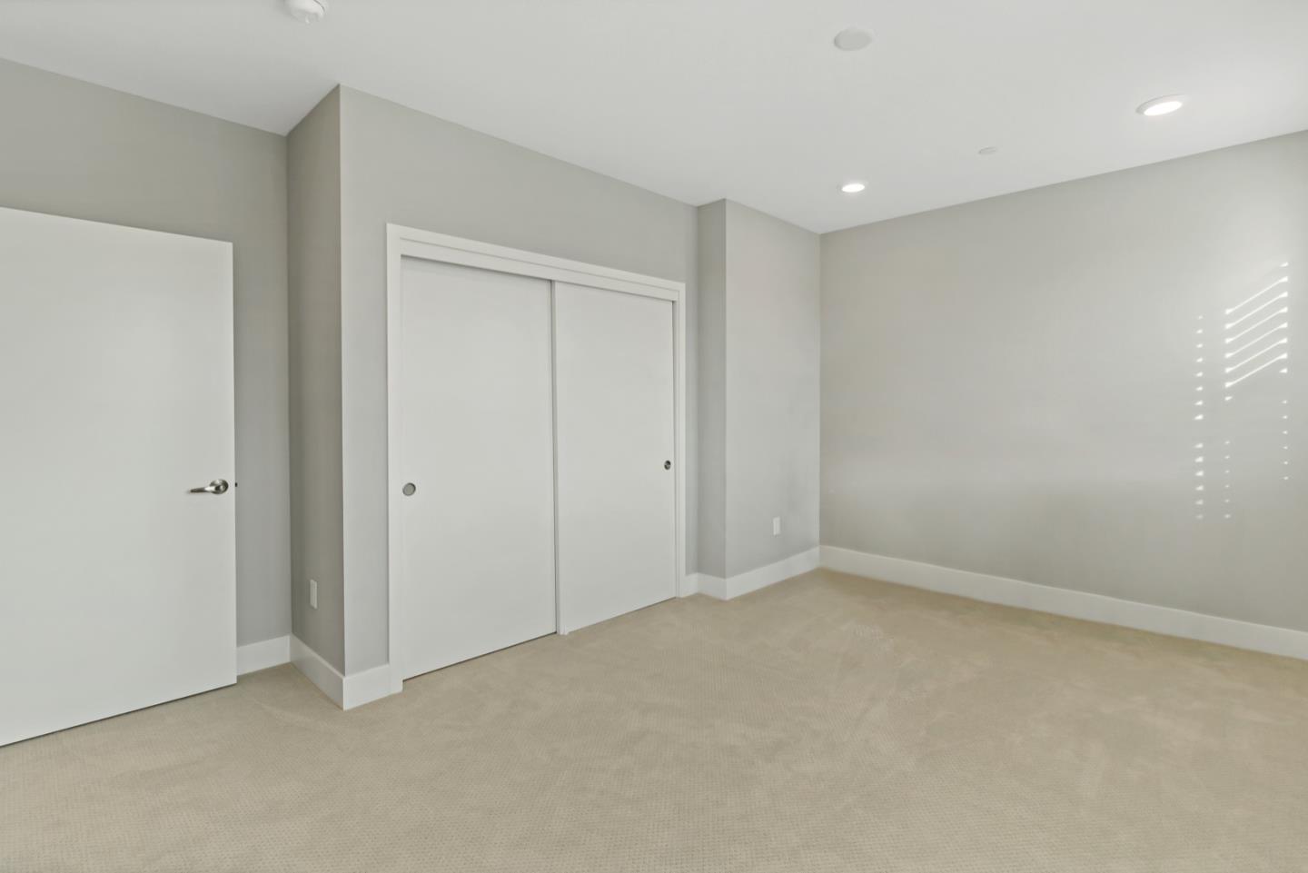 Detail Gallery Image 27 of 62 For 1048 Monroe St #321,  Santa Clara,  CA 95050 - 4 Beds | 2/1 Baths