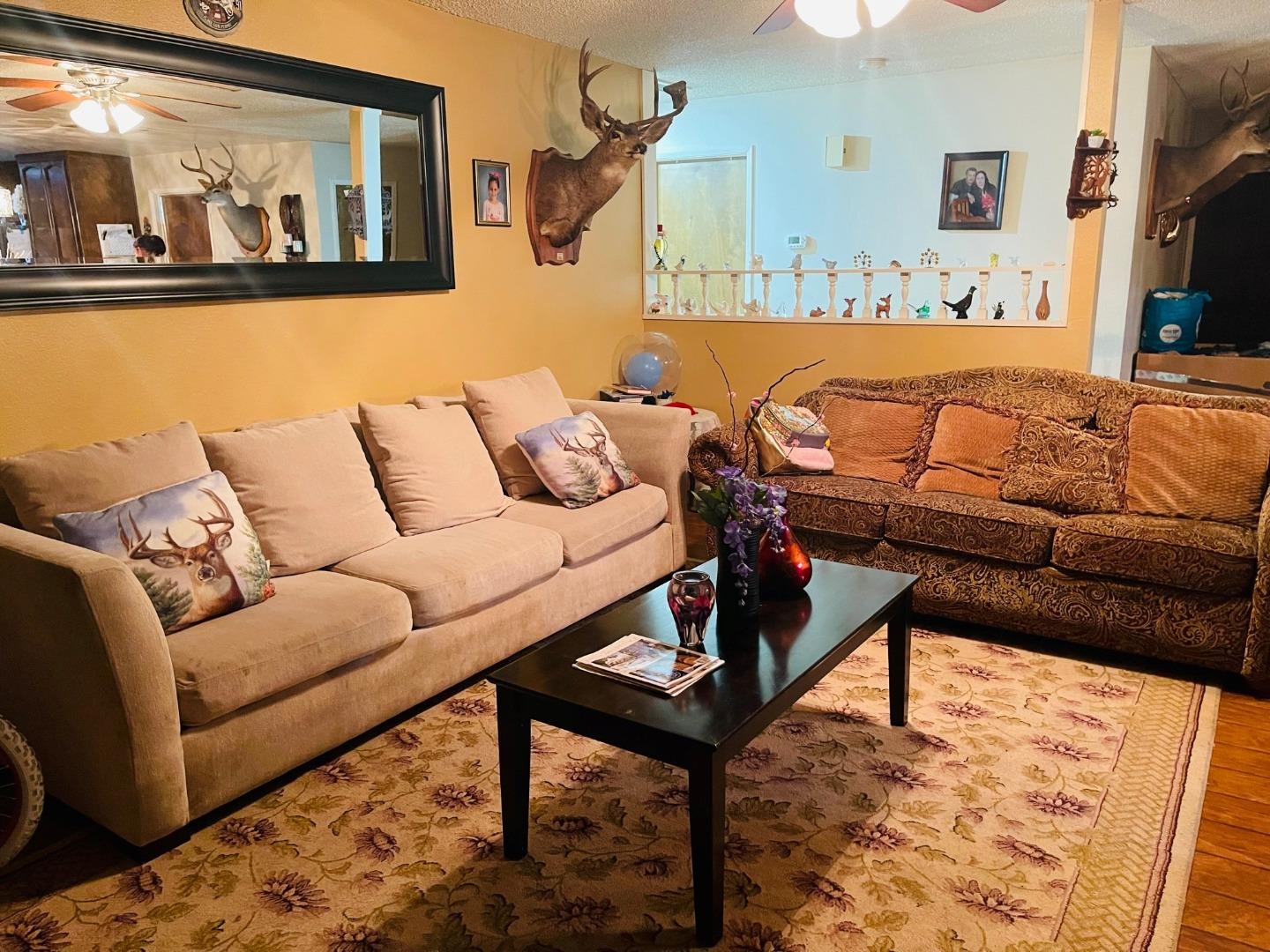 Detail Gallery Image 6 of 10 For 965 Steele Ave, Gustine,  CA 95322 - 3 Beds | 2 Baths