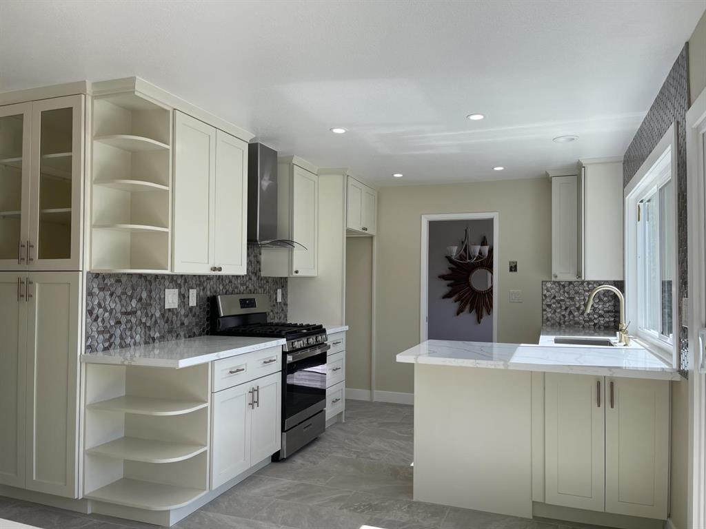 Detail Gallery Image 8 of 16 For 4856 Birmingham Dr, San Jose,  CA 95136 - 4 Beds | 2/1 Baths