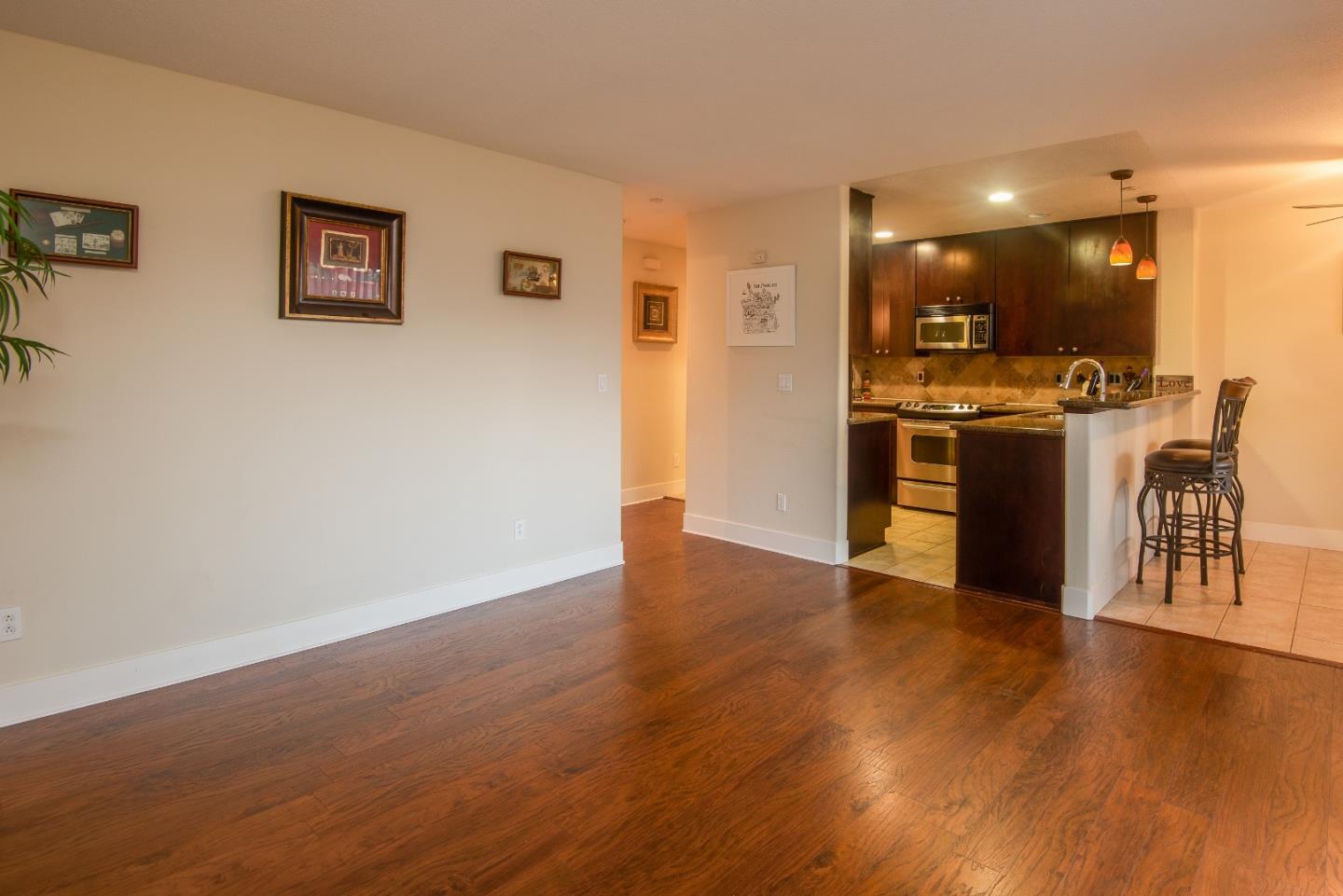 Detail Gallery Image 5 of 12 For 2380 Homestead Rd #3105,  Santa Clara,  CA 95050 - 1 Beds | 1 Baths