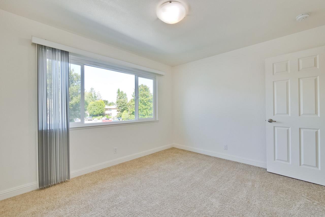 Detail Gallery Image 16 of 37 For 173 Higdon Ave #UNIT 2,  Mountain View,  CA 94041 - 2 Beds | 1/1 Baths
