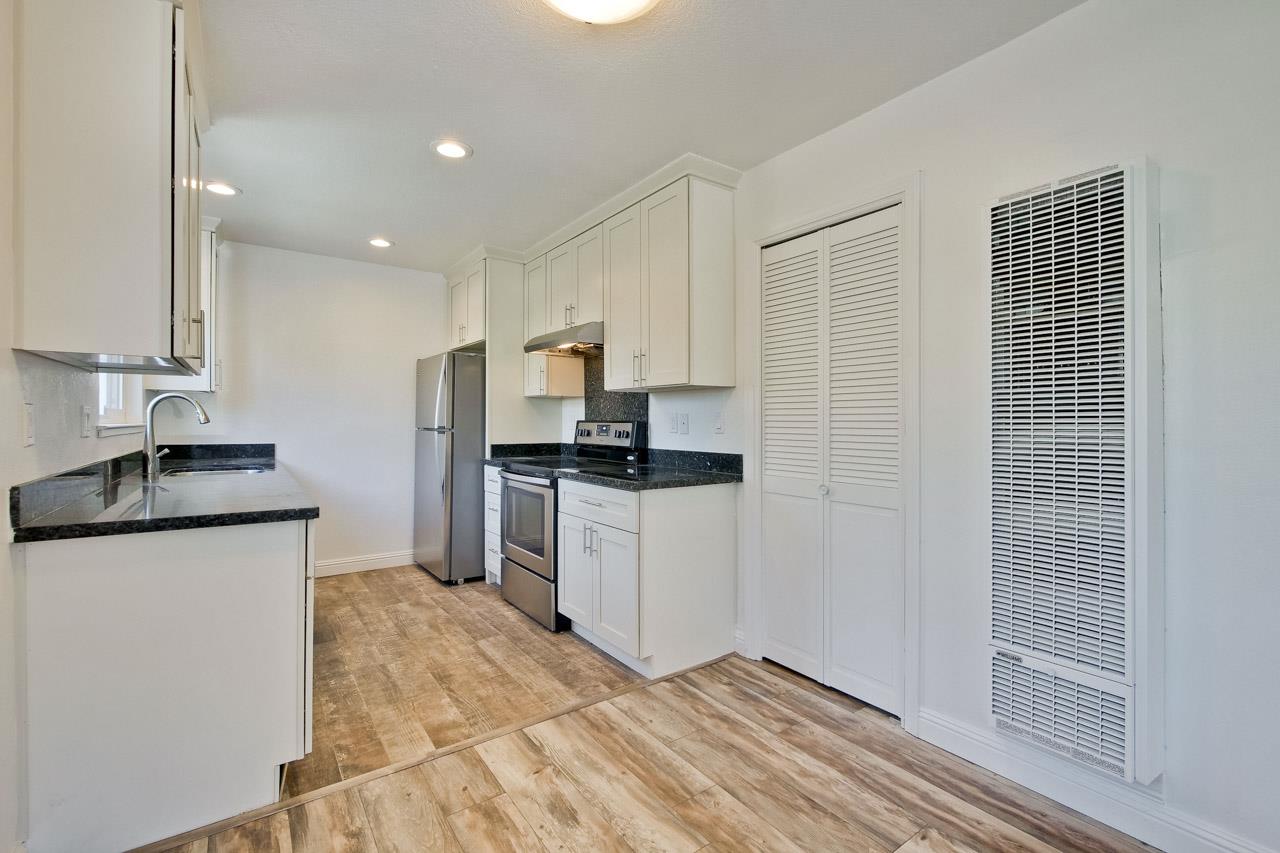 Detail Gallery Image 19 of 37 For 173 Higdon Ave #UNIT 2,  Mountain View,  CA 94041 - 2 Beds | 1/1 Baths