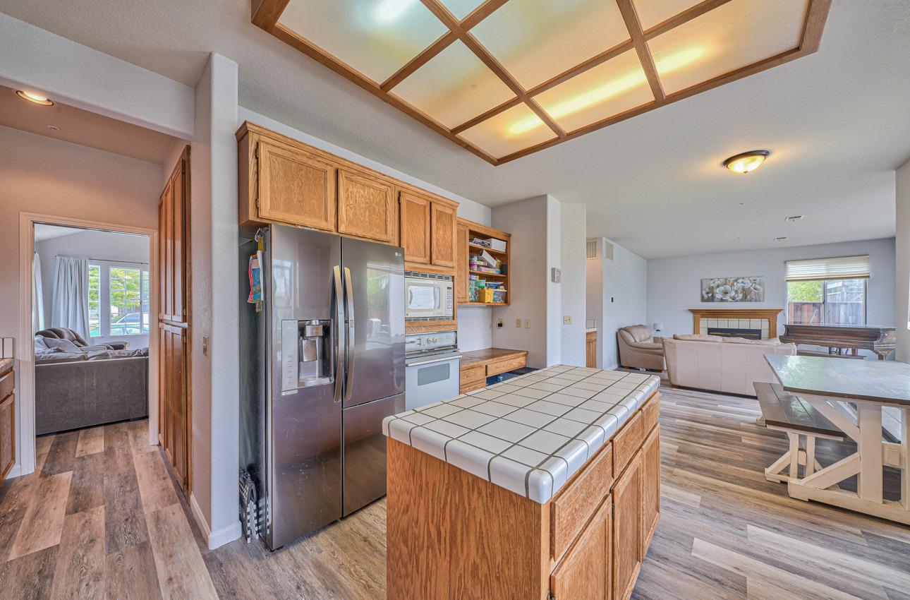 1171 Rockhaven Ct, Monterey County, CA 93906 photo 9