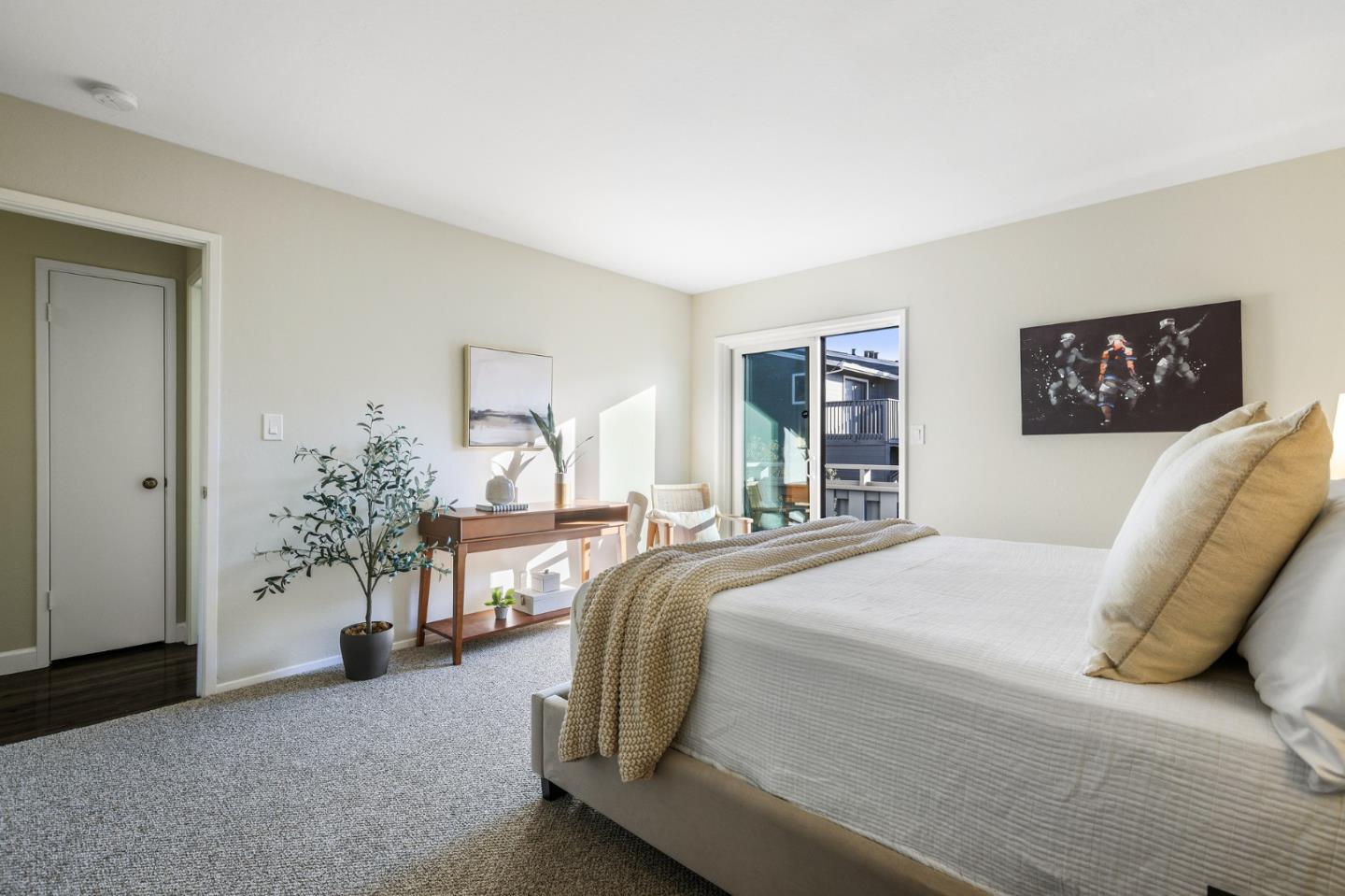 Detail Gallery Image 11 of 19 For 448 Cypress Ave, Half Moon Bay,  CA 94019 - 2 Beds | 2 Baths