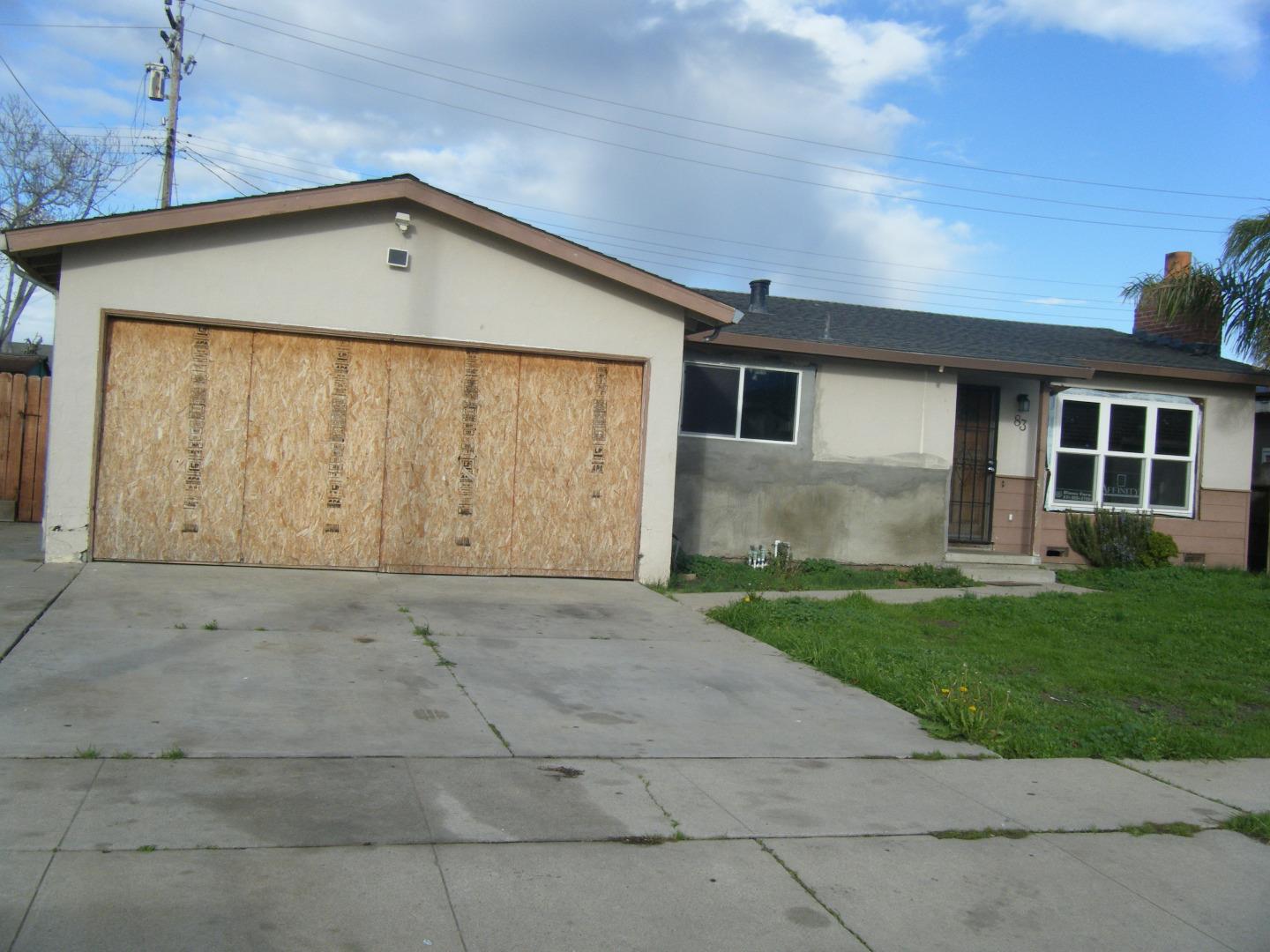 83 Santa Teresa, Salinas, CA 93906 3 Beds 2 Baths (Sold