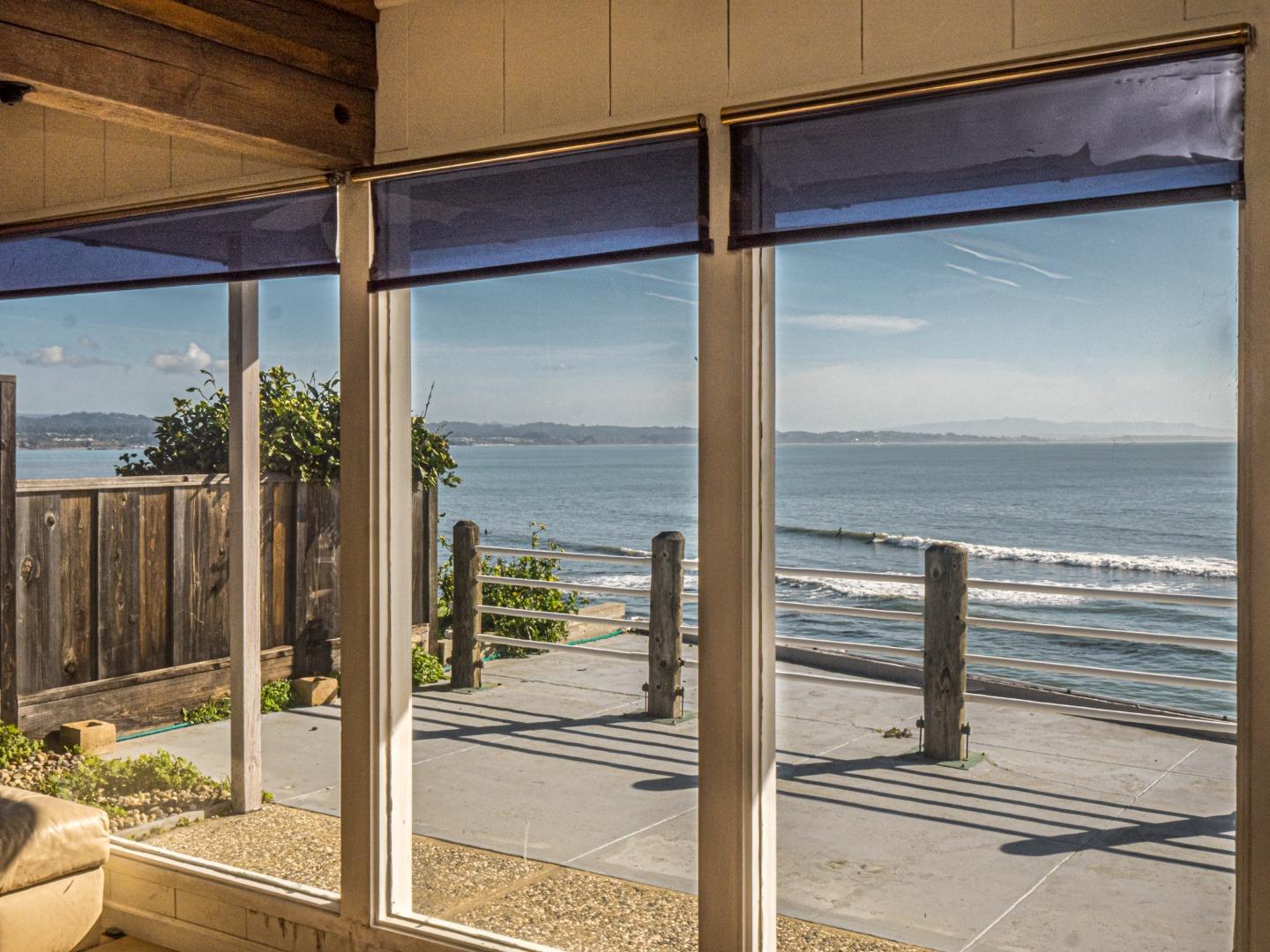 Detail Gallery Image 24 of 66 For 4360 Opal Cliff Dr, Santa Cruz,  CA 95062 - 3 Beds | 2 Baths