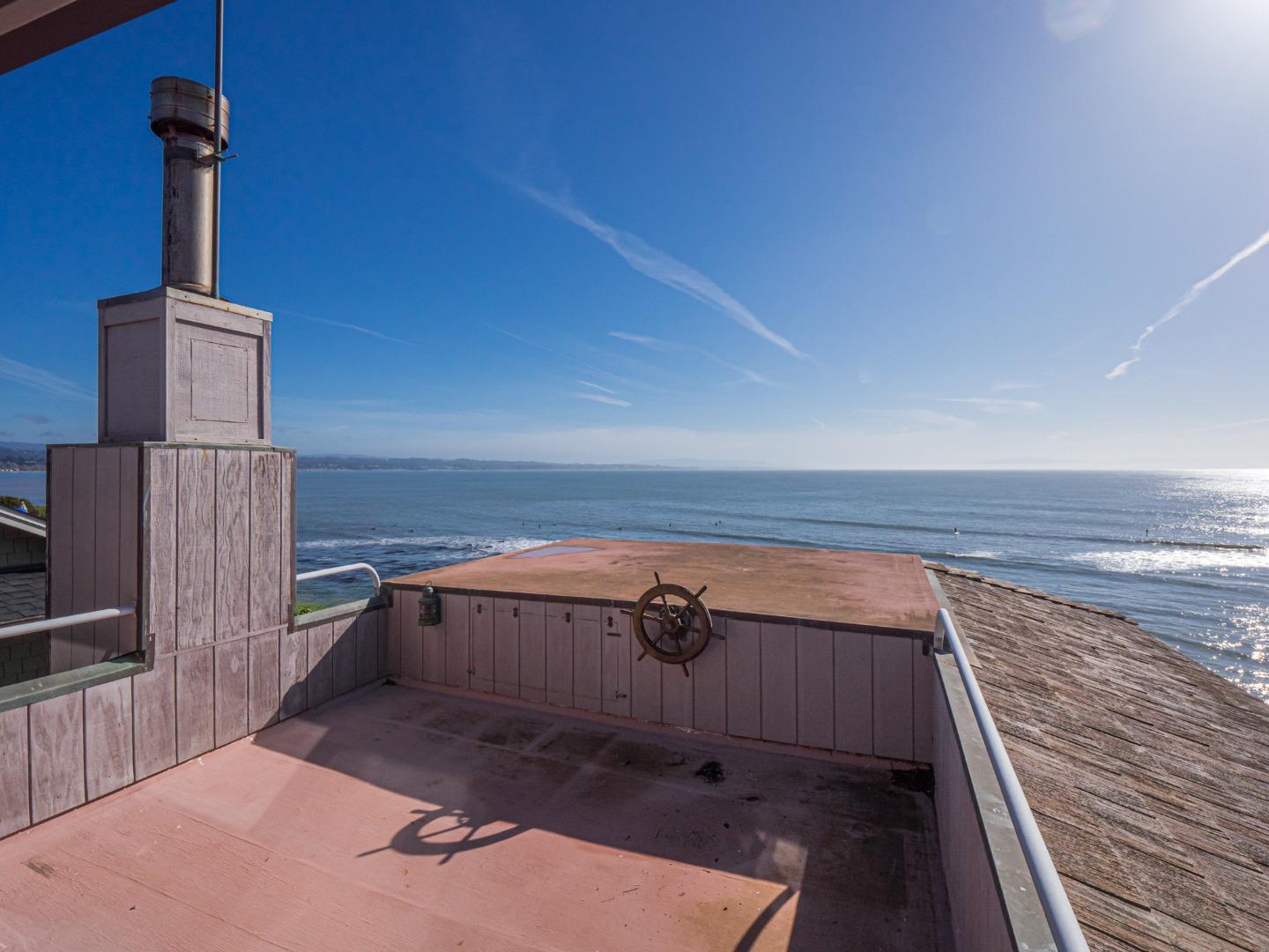 Detail Gallery Image 53 of 66 For 4360 Opal Cliff Dr, Santa Cruz,  CA 95062 - 3 Beds | 2 Baths