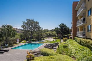 Detail Gallery Image 1 of 1 For 1700 De Anza Blvd 303c,  San Mateo,  CA 94403 - 2 Beds | 2 Baths