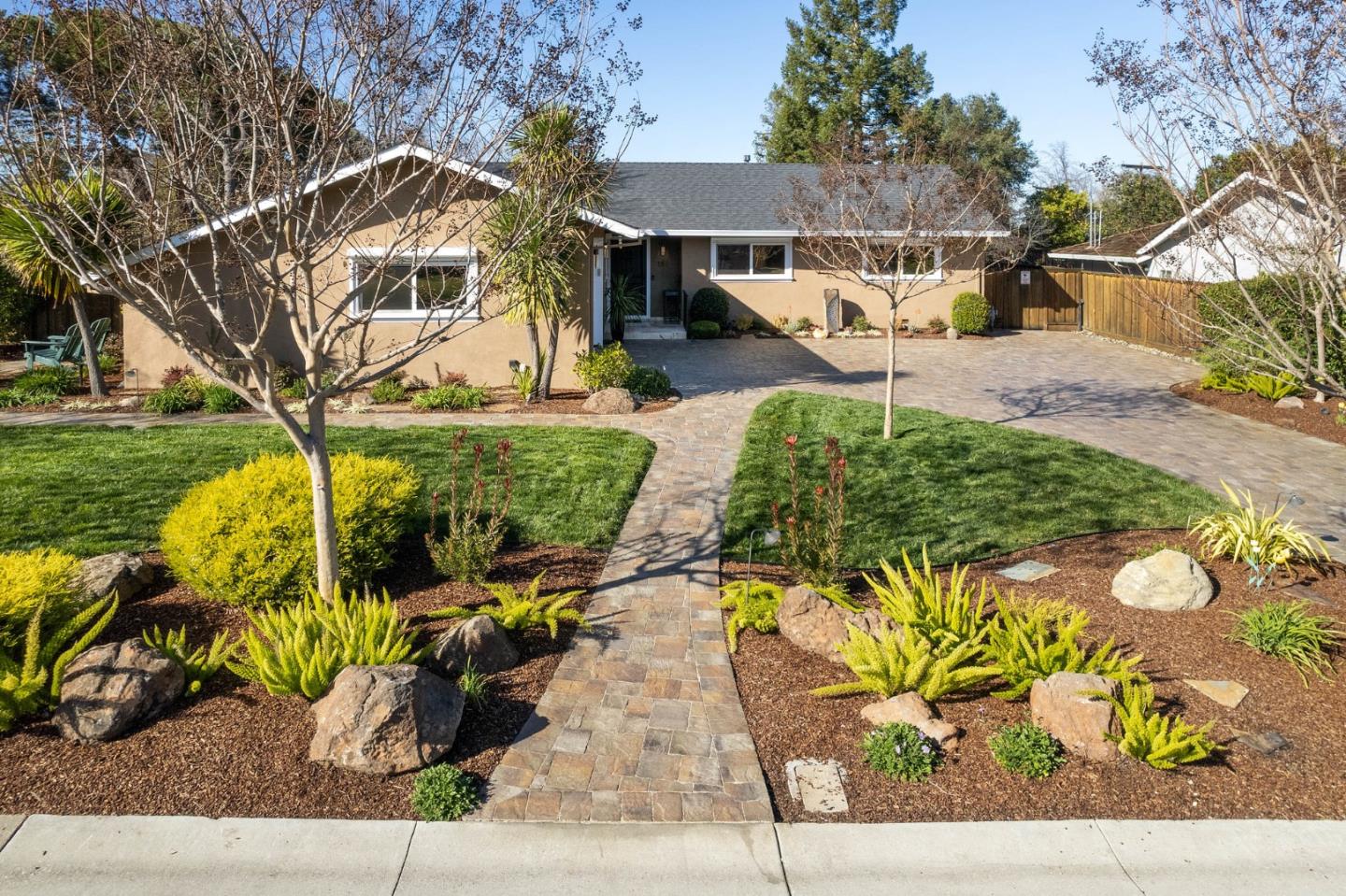 Detail Gallery Image 1 of 1 For 151 Belglen Ln, Los Gatos,  CA 95032 - 4 Beds | 2/1 Baths