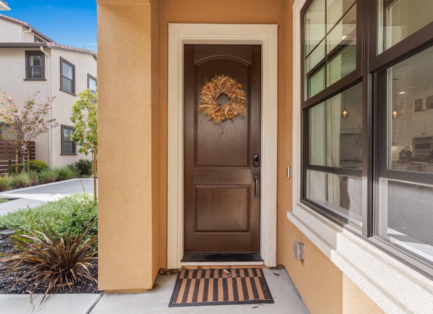 Detail Gallery Image 3 of 76 For 3107 Mena Dr, San Mateo,  CA 94403 - 3 Beds | 3/1 Baths