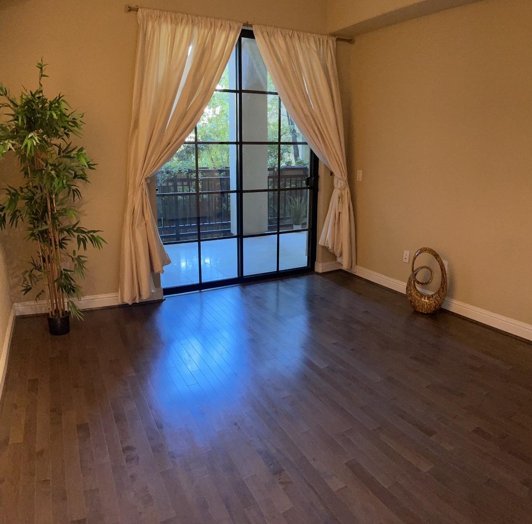 Detail Gallery Image 11 of 13 For 633 Elm St #113,  San Carlos,  CA 94070 - 1 Beds | 1 Baths