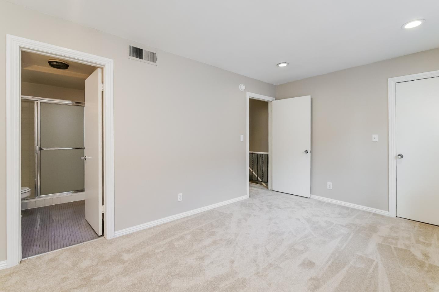 Detail Gallery Image 13 of 25 For 14332 Dickens St #3,  Sherman Oaks,  CA 91423 - 2 Beds | 2/1 Baths