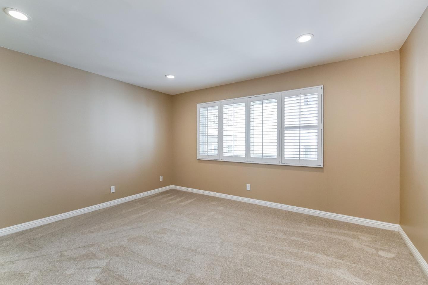 Detail Gallery Image 15 of 25 For 14332 Dickens St #3,  Sherman Oaks,  CA 91423 - 2 Beds | 2/1 Baths
