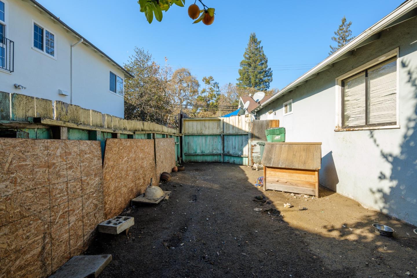 Detail Gallery Image 8 of 20 For 1950 Menalto Ave, Menlo Park,  CA 94025 - – Beds | – Baths