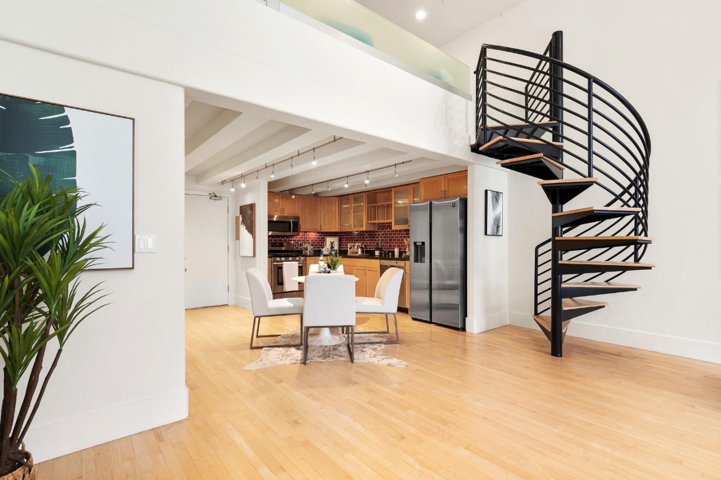 Detail Gallery Image 12 of 54 For 638 Minna St #3,  San Francisco,  CA 94103 - 3 Beds | 2/1 Baths