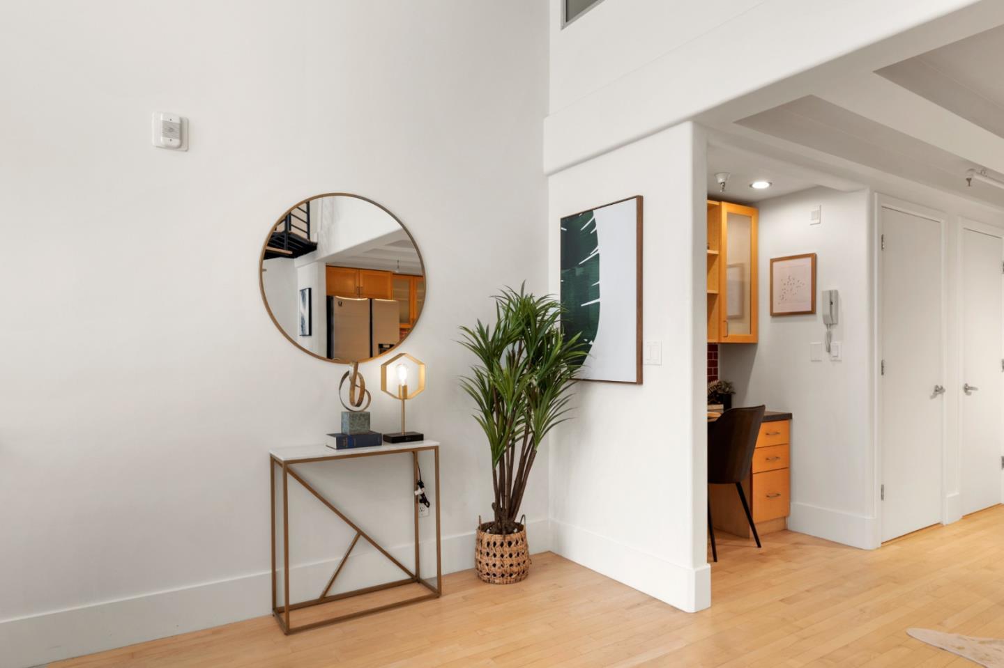 Detail Gallery Image 9 of 54 For 638 Minna St #3,  San Francisco,  CA 94103 - 3 Beds | 2/1 Baths
