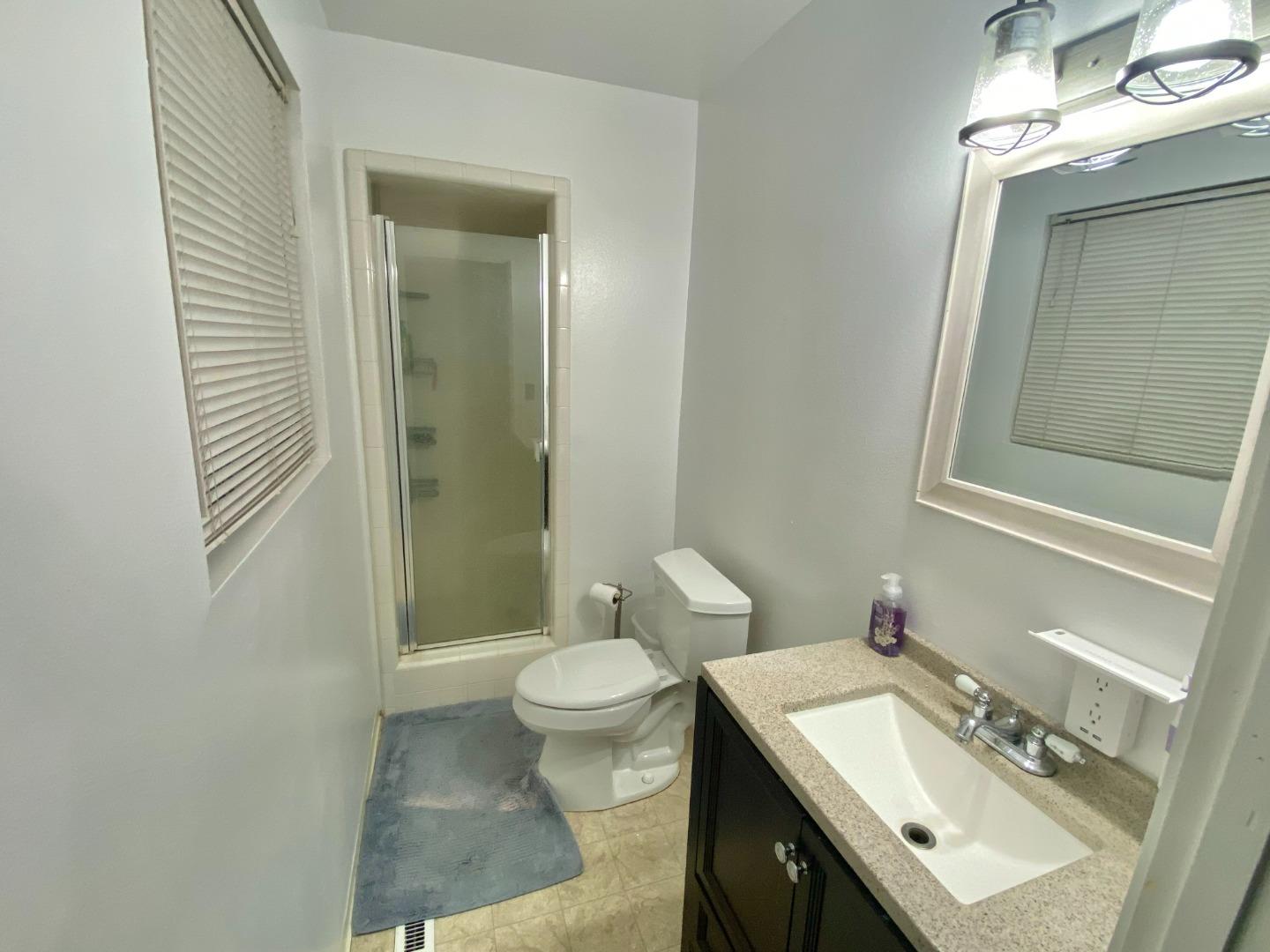Detail Gallery Image 11 of 16 For 22860 Oak View Dr, Red Bluff,  CA 96080 - 3 Beds | 1/1 Baths