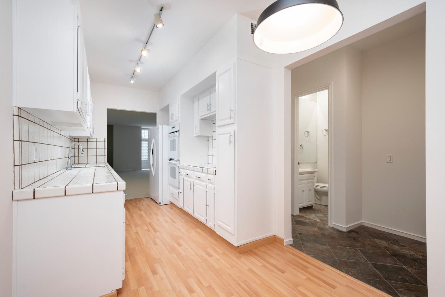 Detail Gallery Image 13 of 22 For 11 Hayward Ave #2003,  San Mateo,  CA 94401 - 2 Beds | 2 Baths