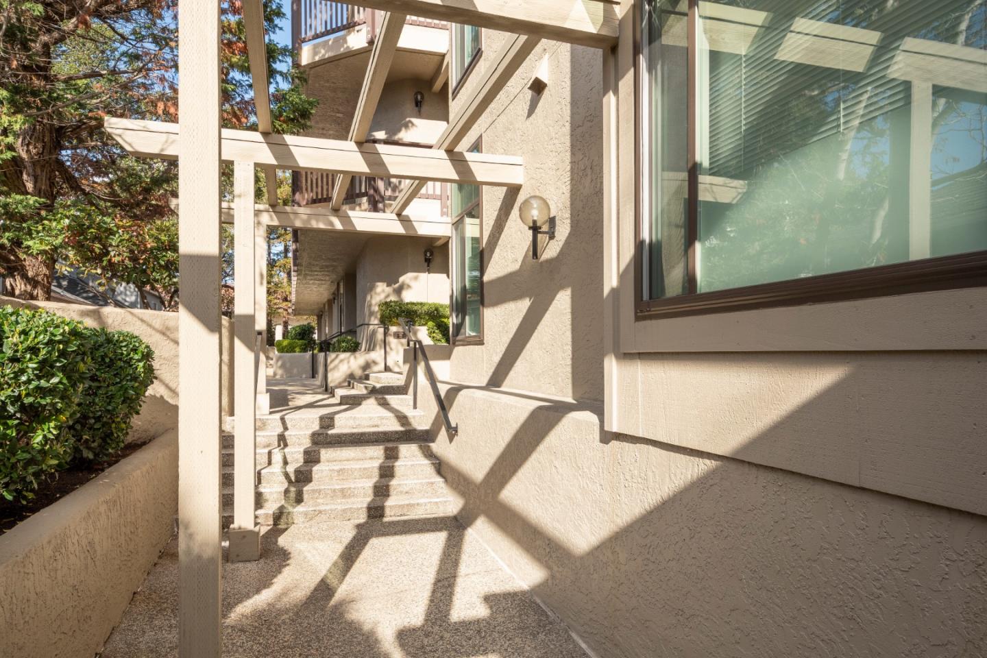 Detail Gallery Image 2 of 22 For 11 Hayward Ave #2003,  San Mateo,  CA 94401 - 2 Beds | 2 Baths
