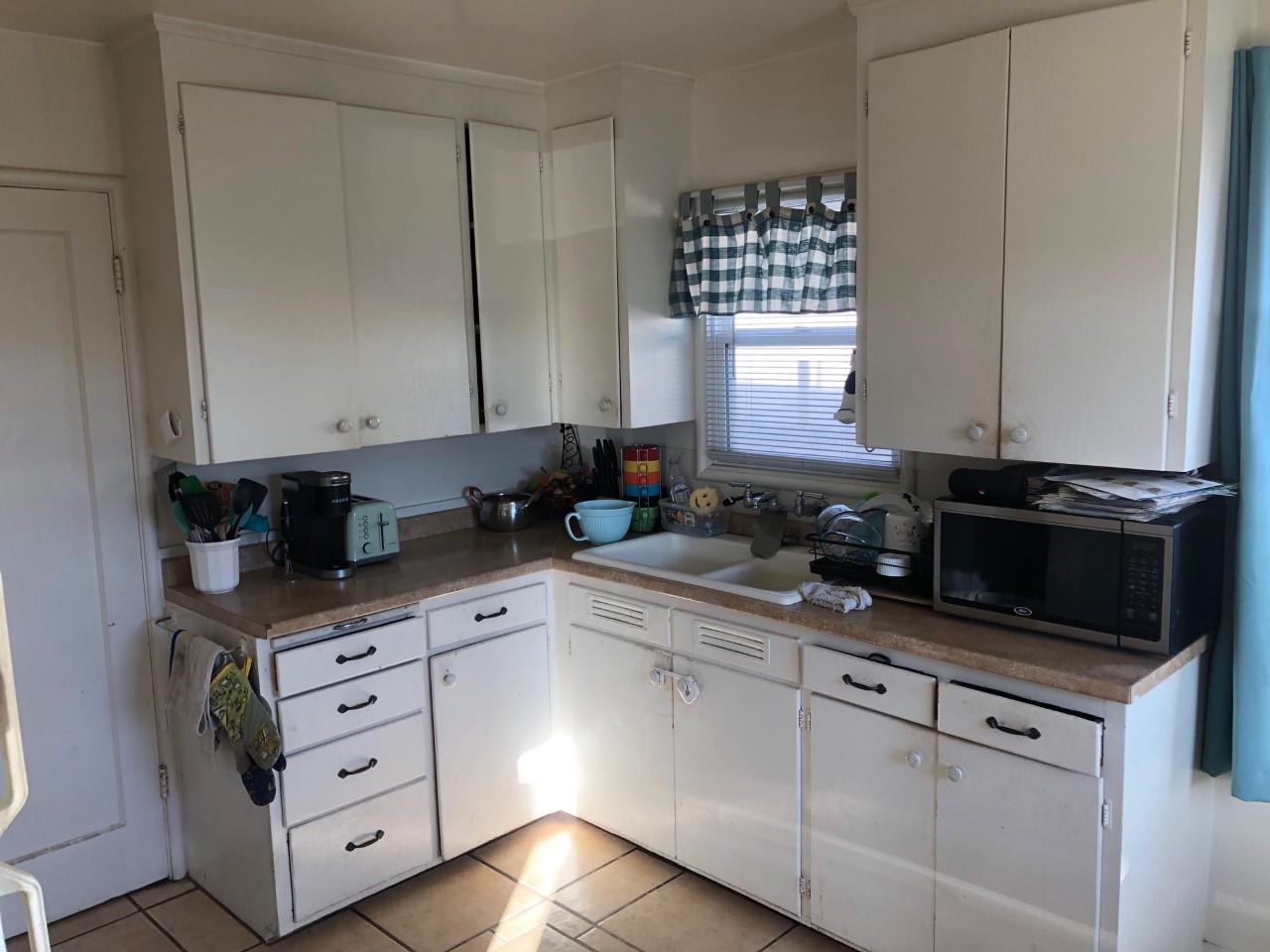 Detail Gallery Image 3 of 10 For 555 Elm Ave, Seaside,  CA 93955 - 2 Beds | 1 Baths