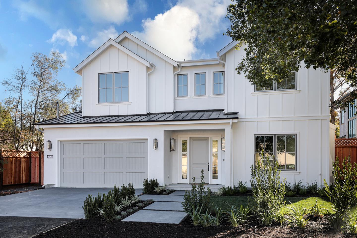 Detail Gallery Image 1 of 1 For 2021 Camino Al Lago, Menlo Park,  CA 94027 - 4 Beds | 4/1 Baths