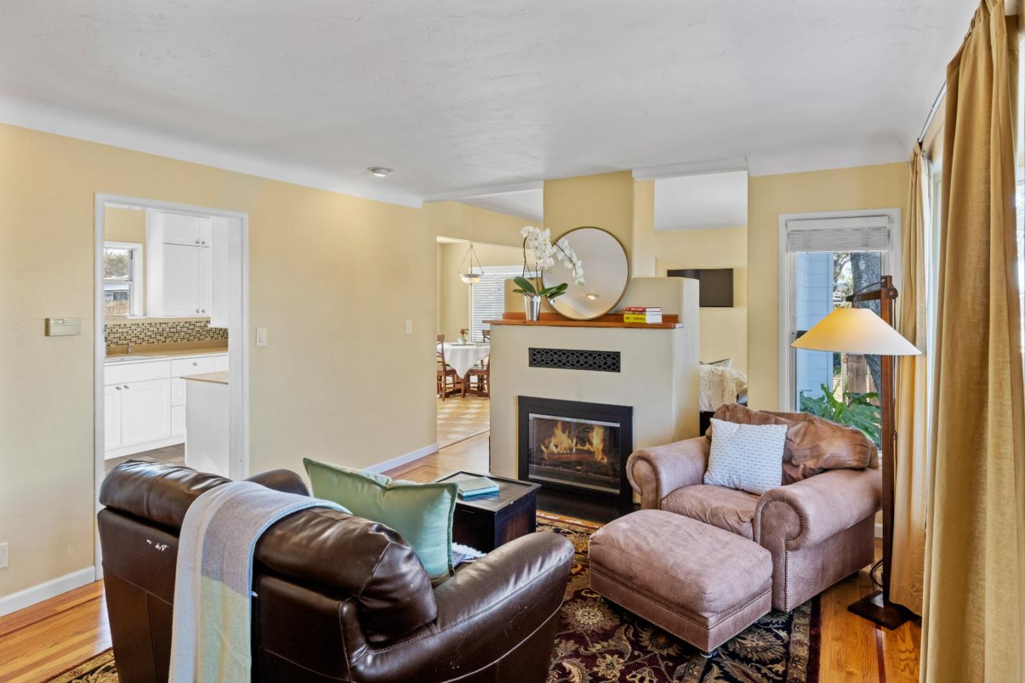 Detail Gallery Image 1 of 1 For 11 Lilac St, Monterey,  CA 93940 - 2 Beds | 2 Baths