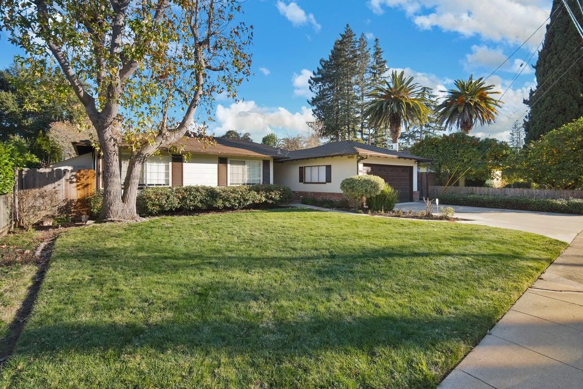 Detail Gallery Image 1 of 1 For 404 Shirley Way, Menlo Park,  CA 94025 - 3 Beds | 2 Baths