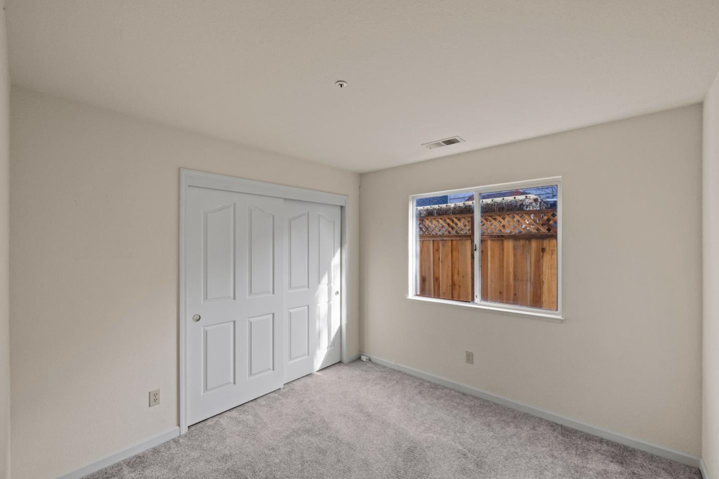 Detail Gallery Image 20 of 22 For 925 New Salem Dr, Salinas,  CA 93906 - 3 Beds | 2 Baths