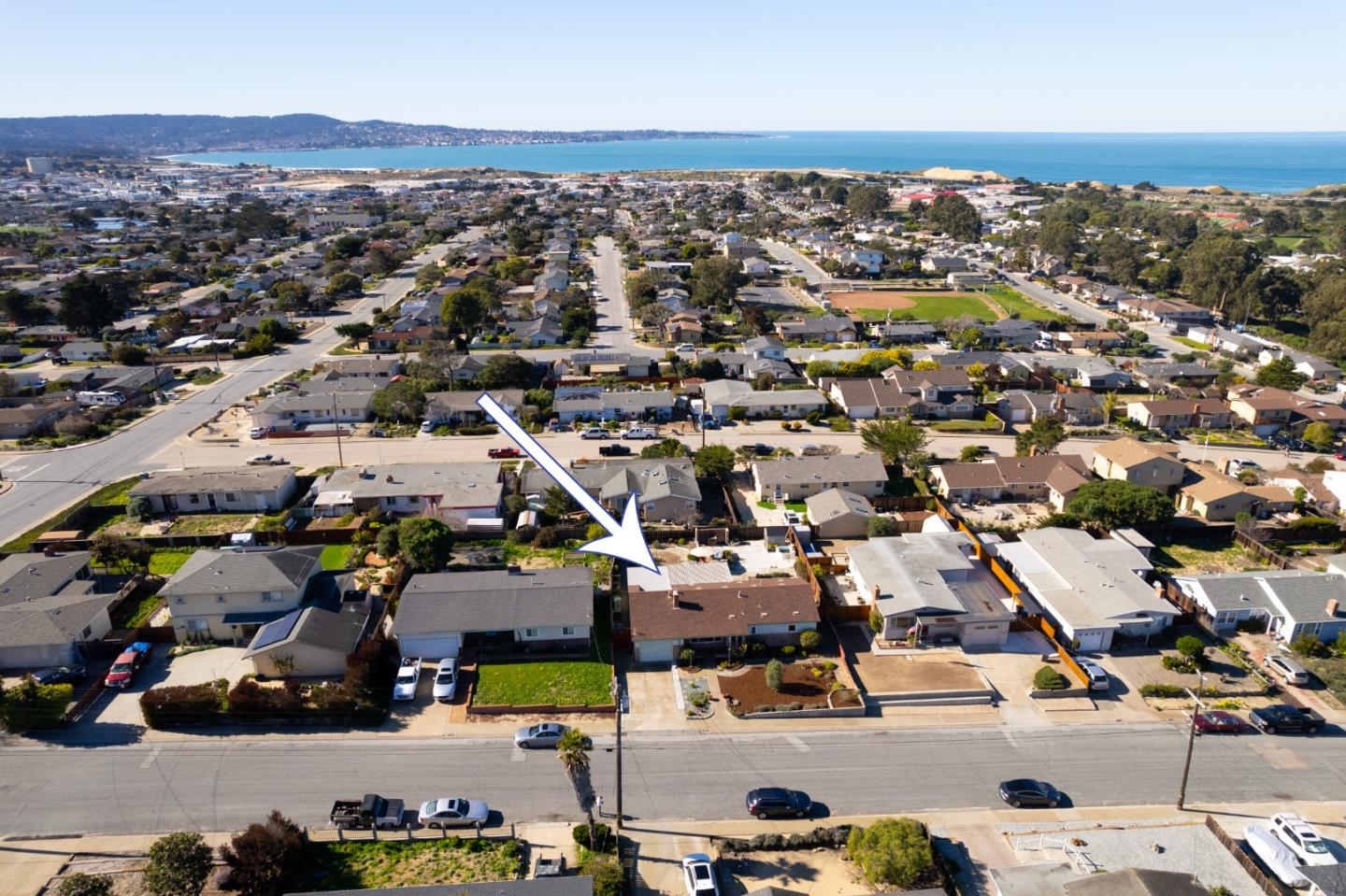 Detail Gallery Image 1 of 1 For 2035 Yosemite St, Seaside,  CA 93955 - 3 Beds | 1 Baths