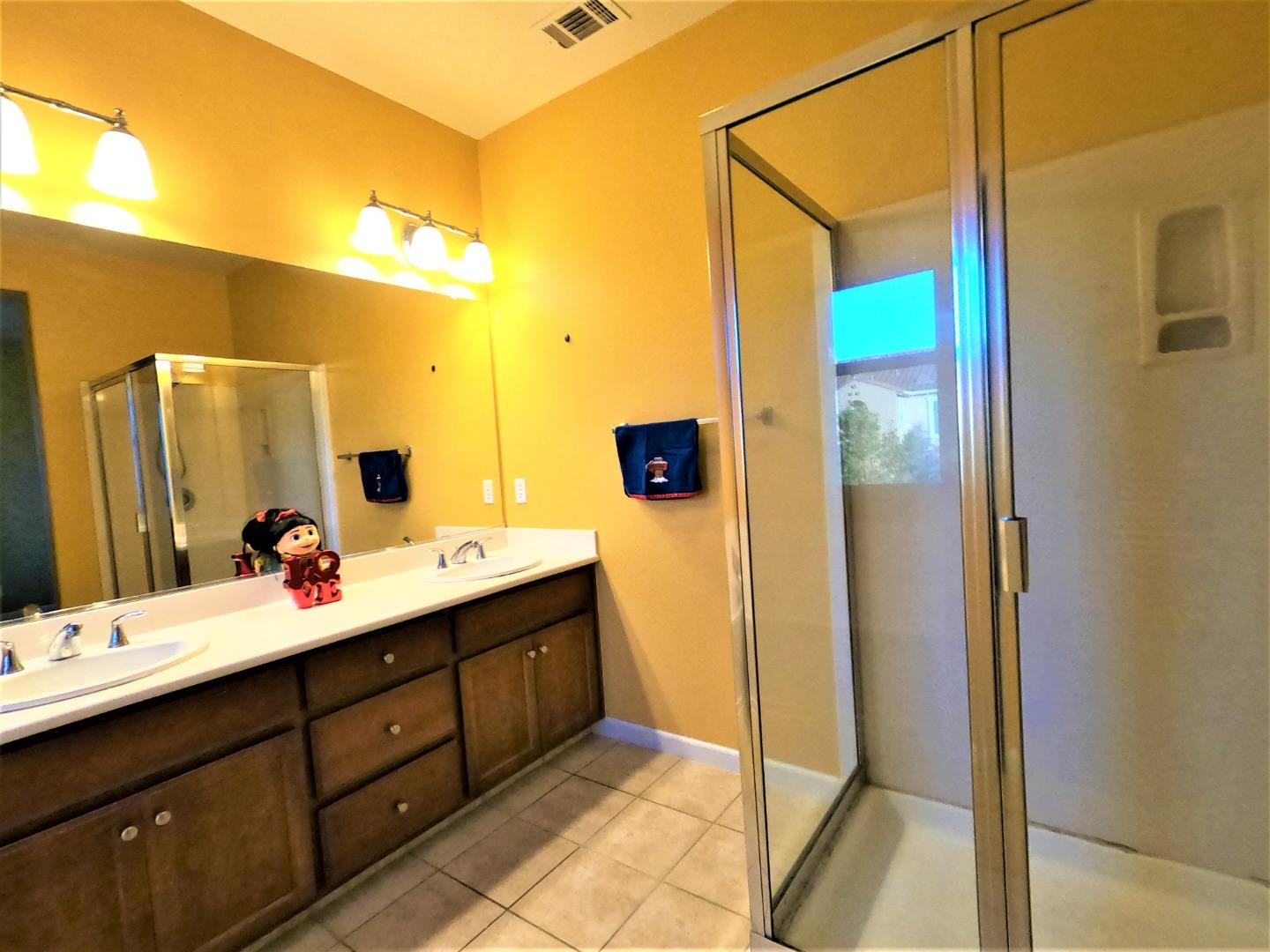 Detail Gallery Image 11 of 20 For 4514 Saint Palais Pl, Santa Clara,  CA 95054 - 3 Beds | 2/1 Baths