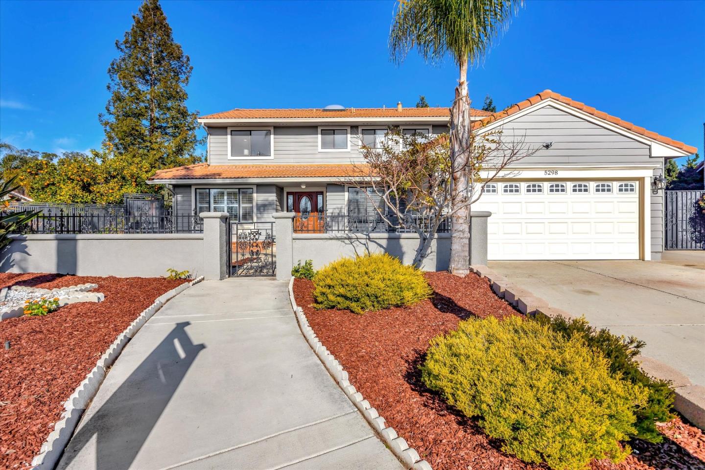 Detail Gallery Image 1 of 1 For 5298 Sunny Orchard Ln, San Jose,  CA 95135 - 6 Beds | 3/1 Baths