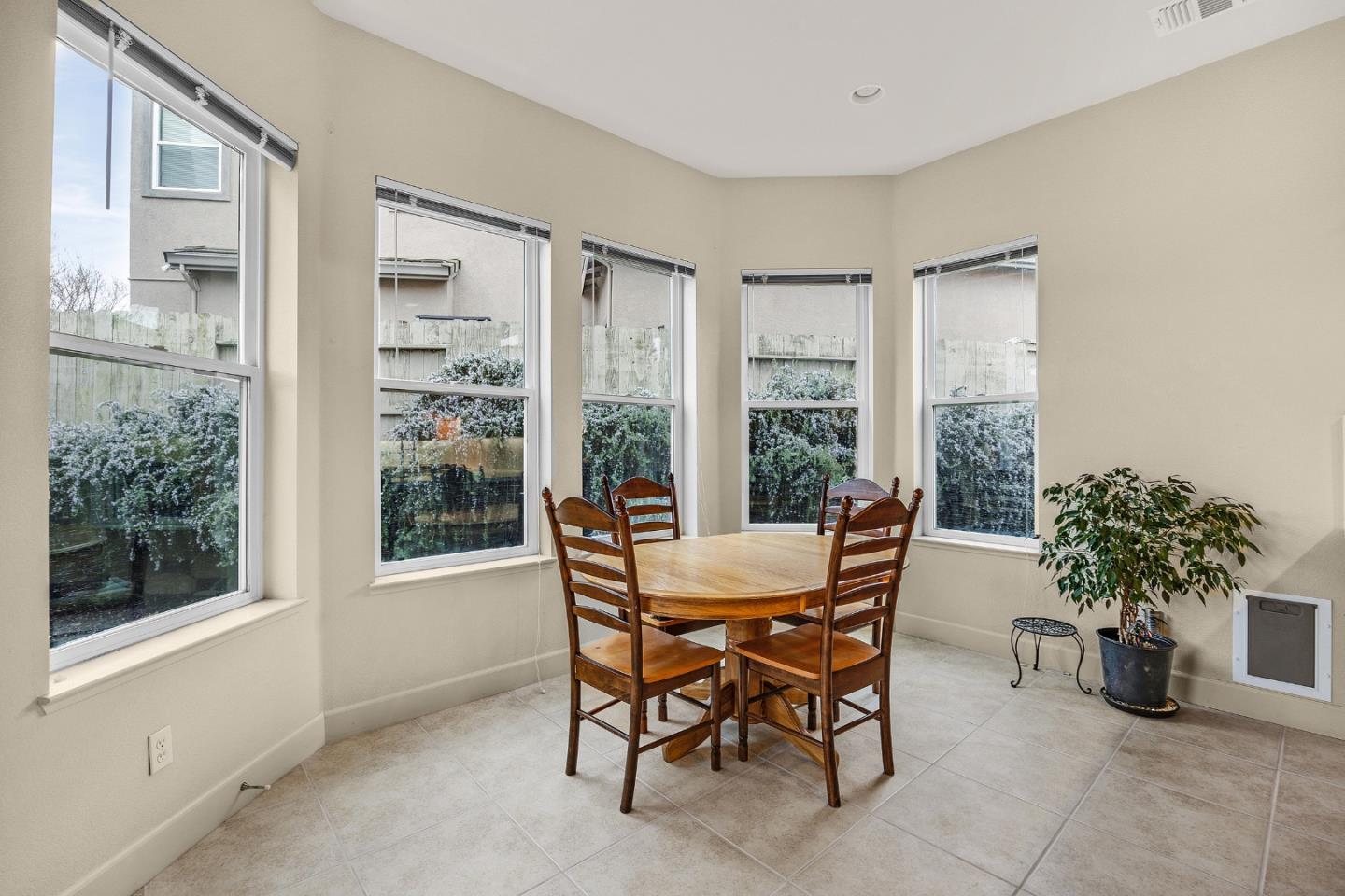 9042 Cambridge Cir, Vallejo, CA 94591 photo 30