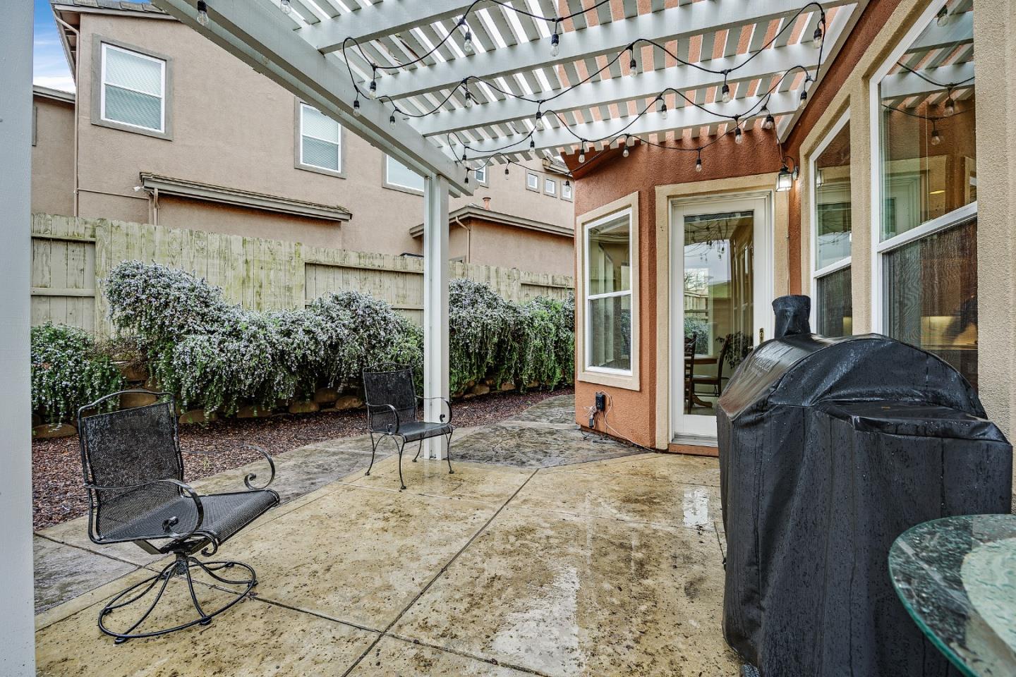 9042 Cambridge Cir, Vallejo, CA 94591 photo 40