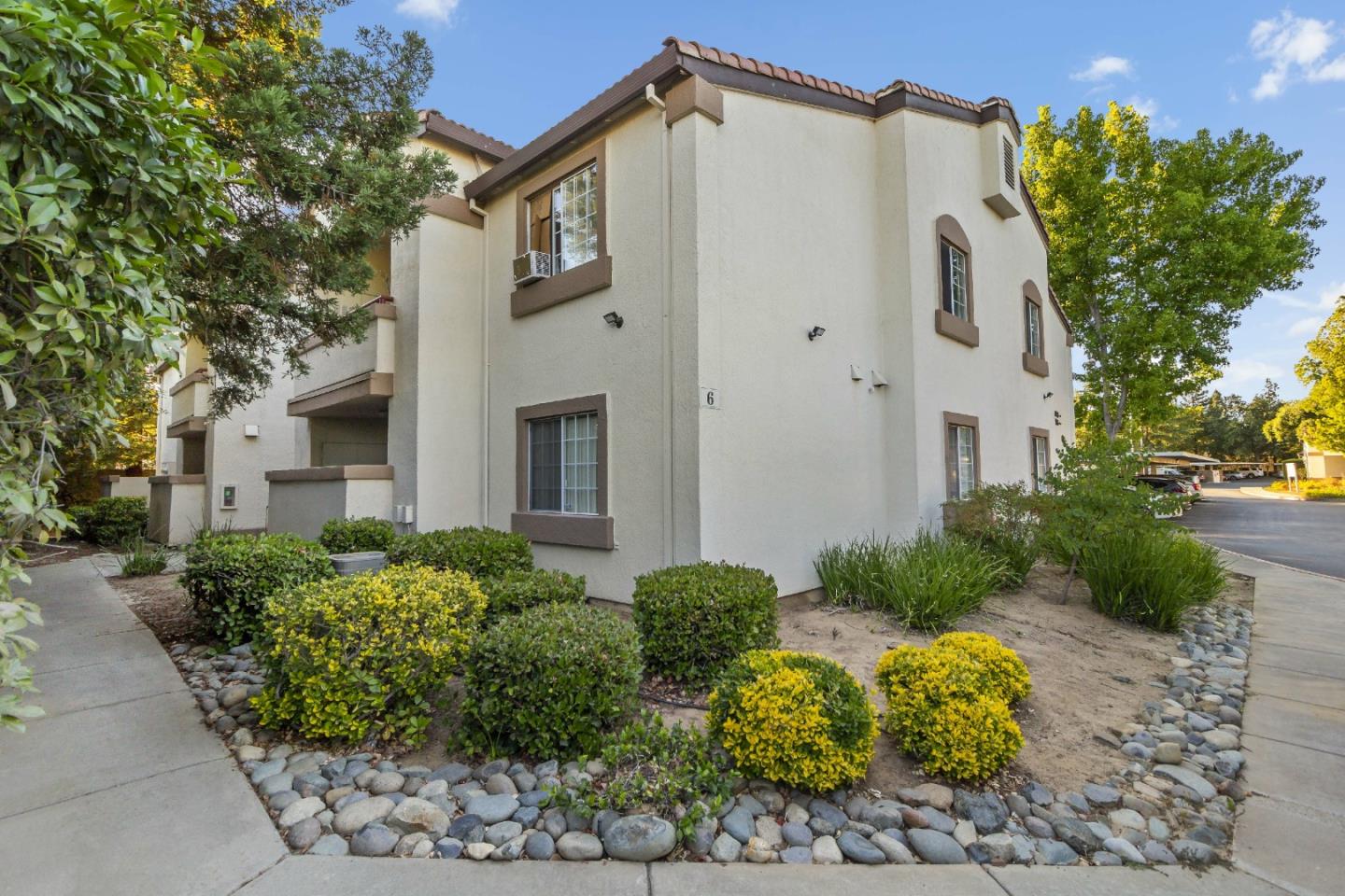 Detail Gallery Image 1 of 1 For 8020 Walerga Rd #1055,  Antelope,  CA 95843 - 3 Beds | 2 Baths