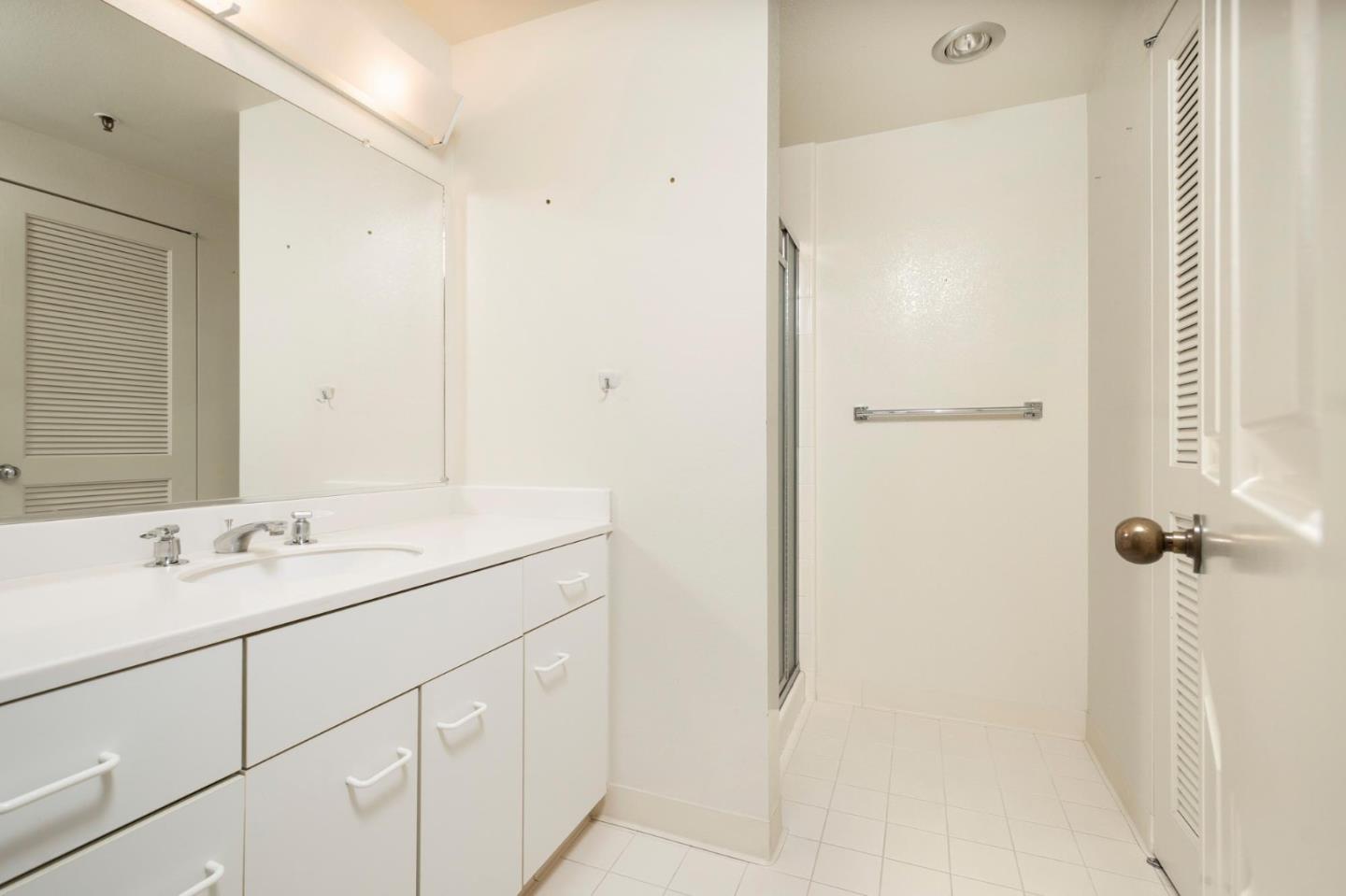 Detail Gallery Image 6 of 14 For 1 Baldwin Ave #608,  San Mateo,  CA 94401 - 2 Beds | 2 Baths