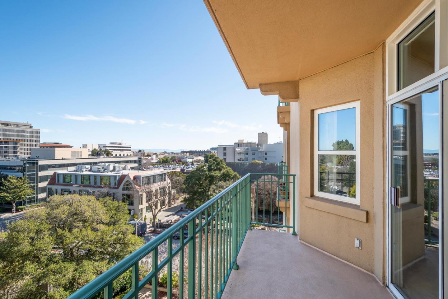 Detail Gallery Image 7 of 14 For 1 Baldwin Ave #608,  San Mateo,  CA 94401 - 2 Beds | 2 Baths