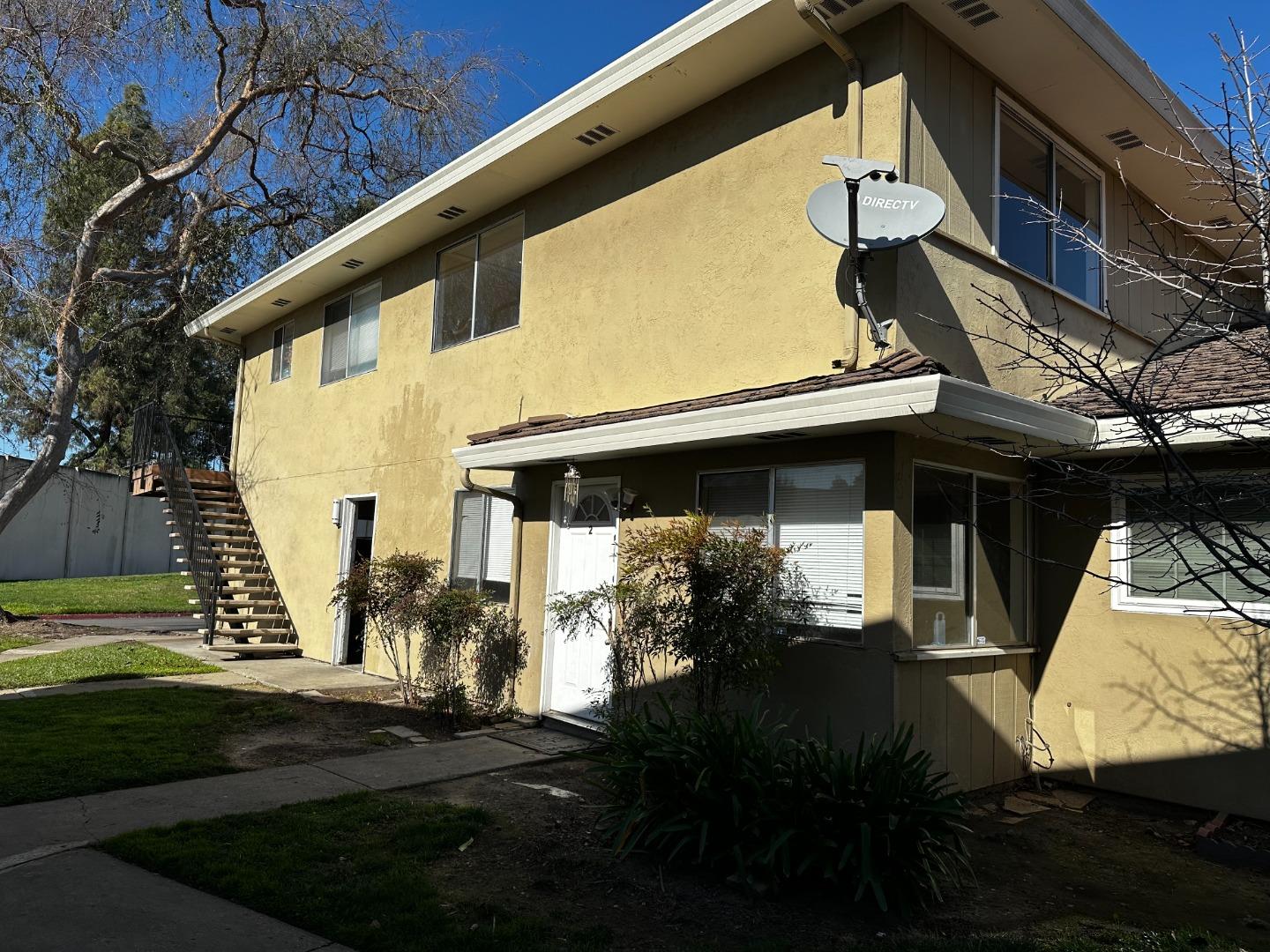 Detail Gallery Image 1 of 1 For 873 Wyman Way #2,  San Jose,  CA 95133 - 2 Beds | 1 Baths