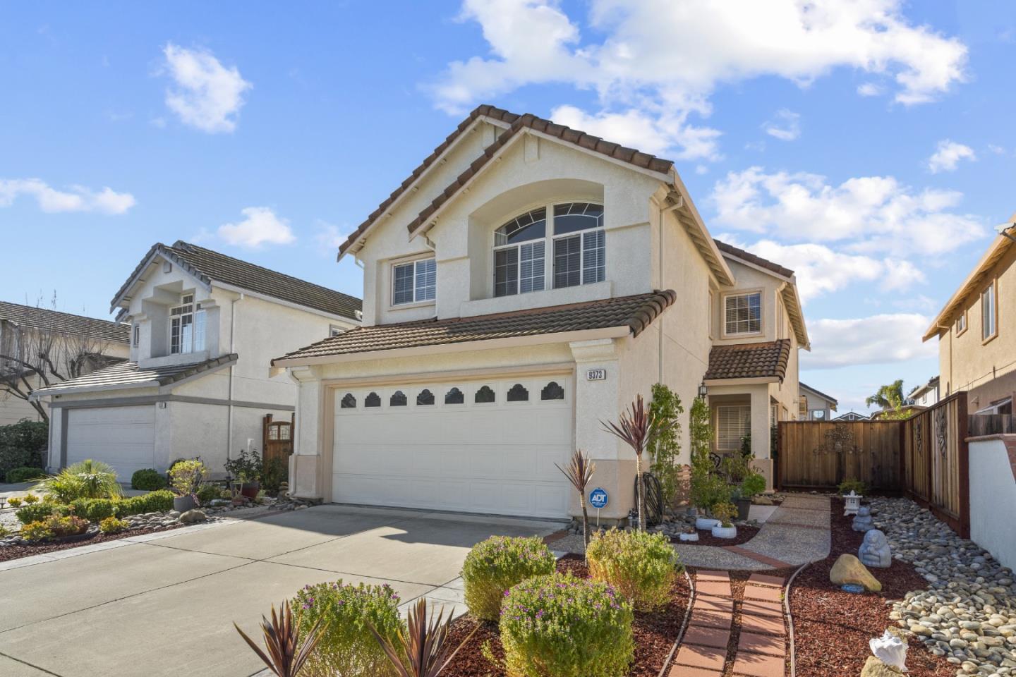 Detail Gallery Image 1 of 1 For 9373 Benbow Dr, Gilroy,  CA 95020 - 3 Beds | 2/1 Baths