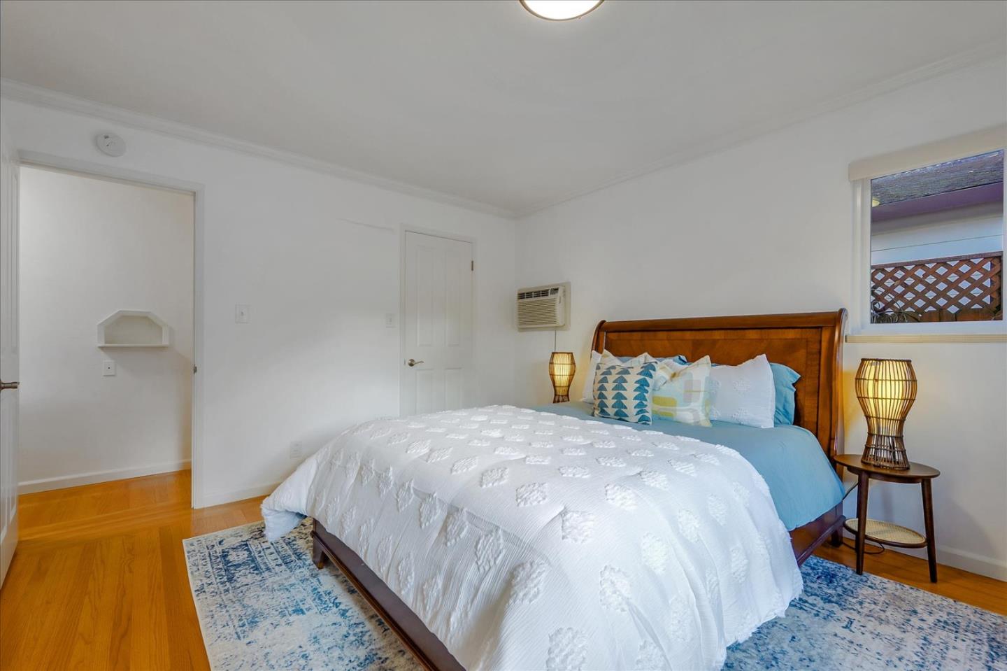 Detail Gallery Image 19 of 32 For 1640 Kentfield Ave, Redwood City,  CA 94061 - 3 Beds | 2 Baths