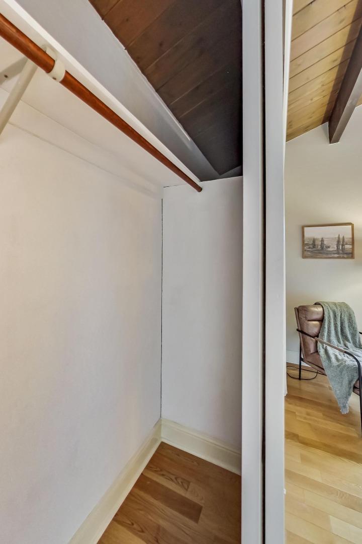 Detail Gallery Image 30 of 47 For 910 Millbrae Ave, Millbrae,  CA 94030 - 2 Beds | 1/1 Baths