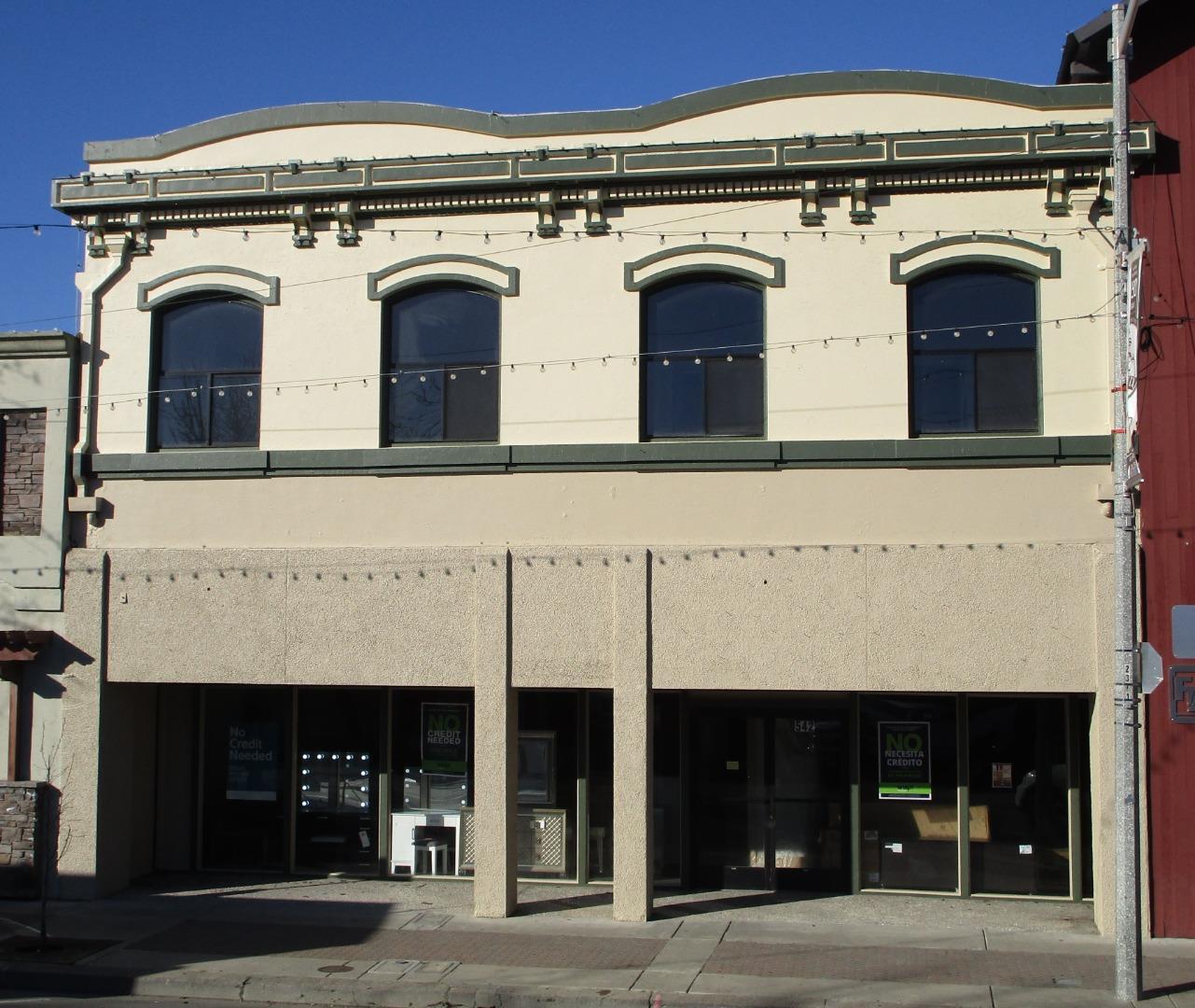 Photo of 542 San Benito St in Hollister, CA
