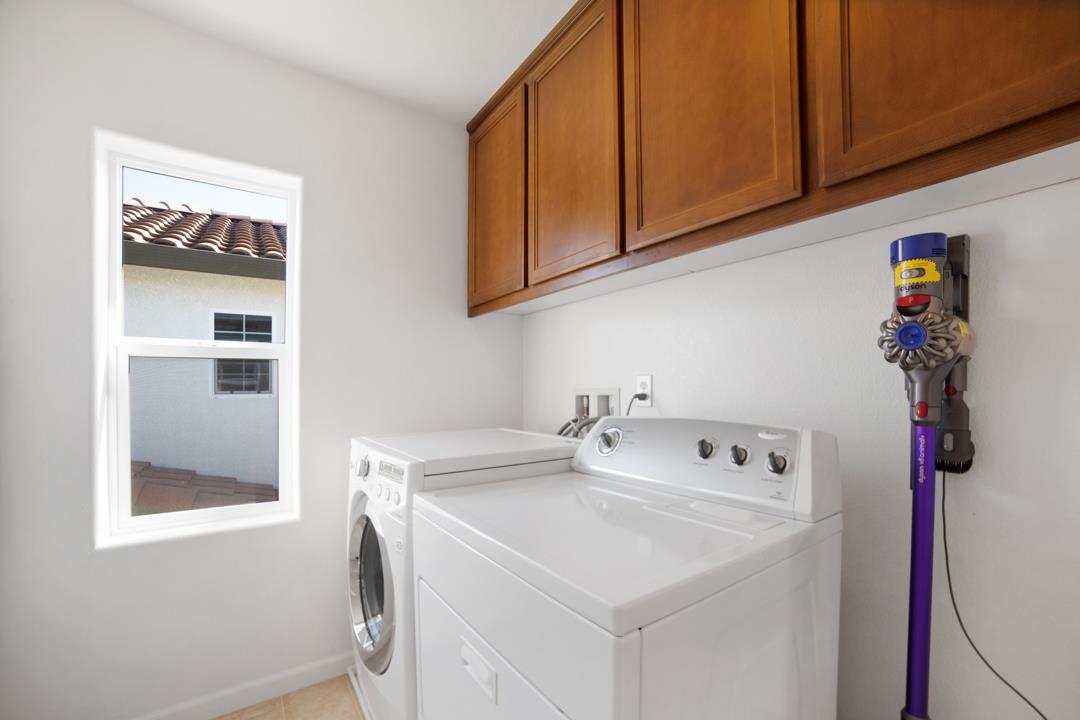 Detail Gallery Image 17 of 31 For 2432 Homer Ln, Hayward,  CA 94545 - 3 Beds | 2/1 Baths